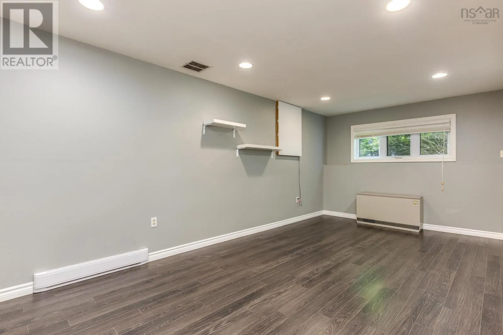 18 Anahid Court