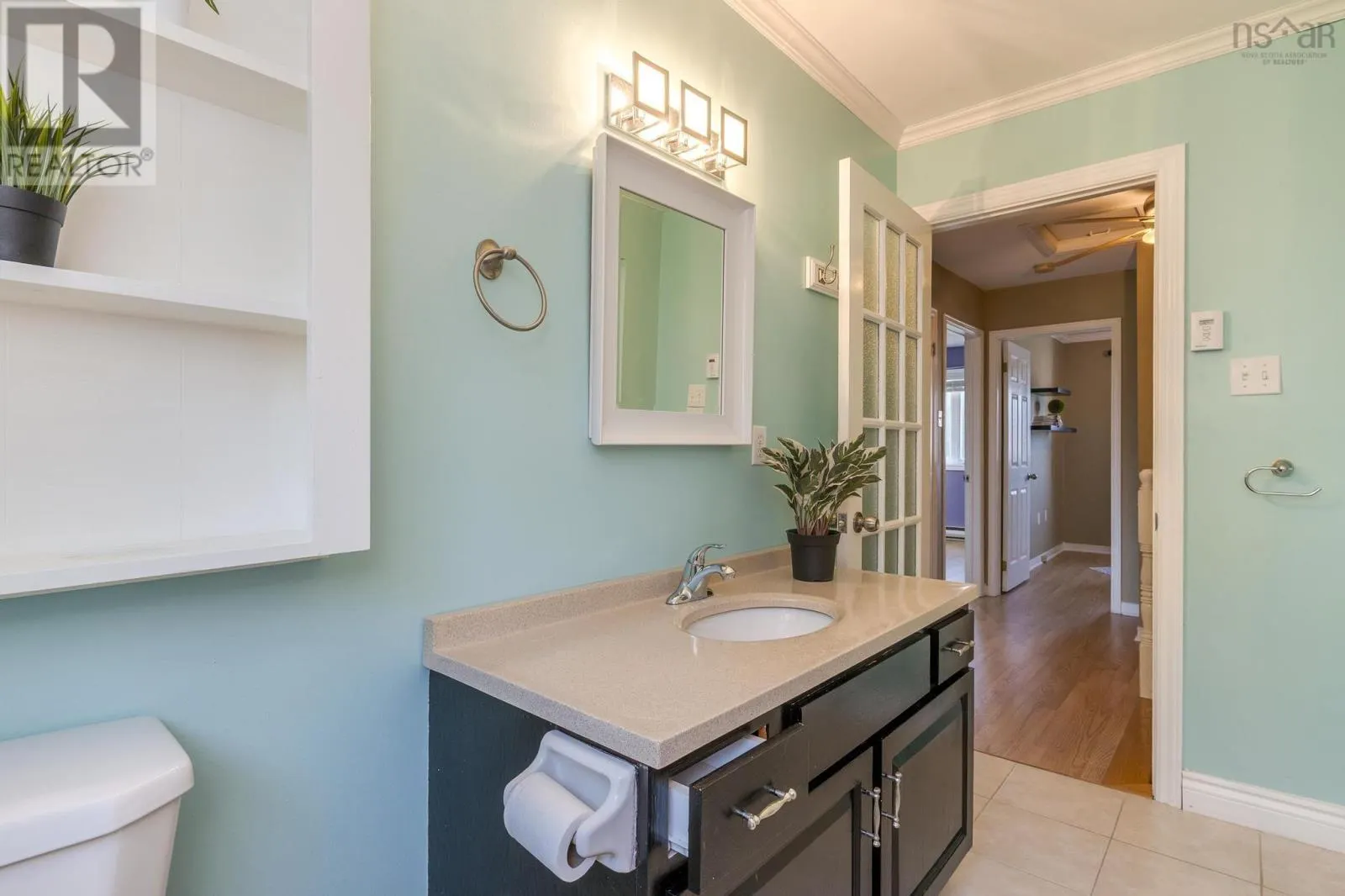 18 Anahid Court