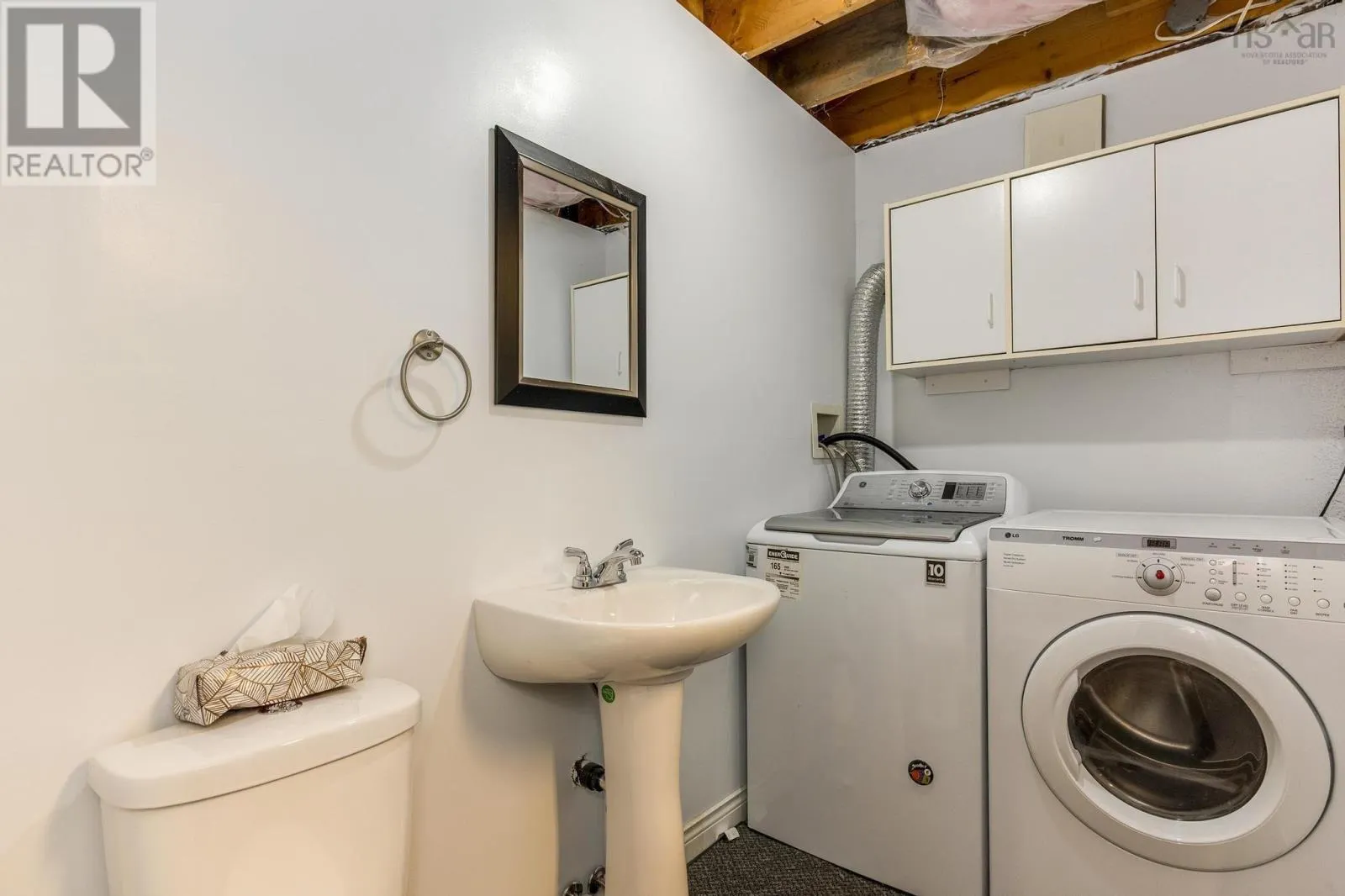 18 Anahid Court