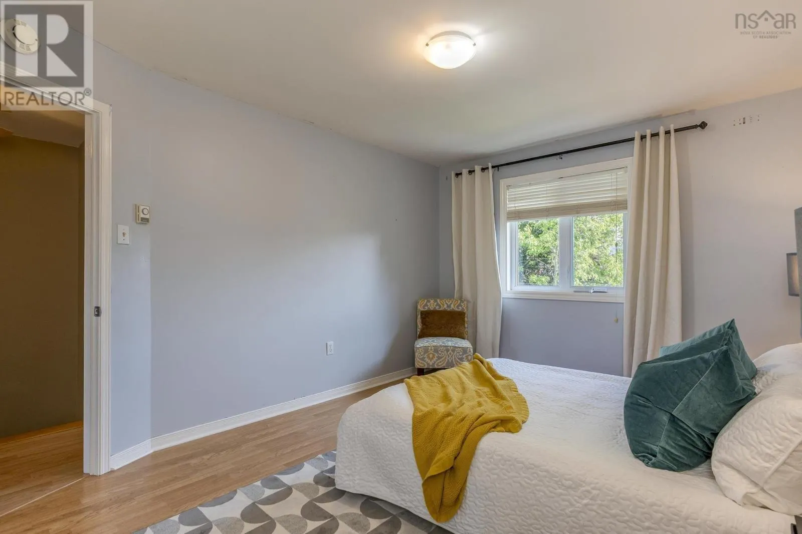 18 Anahid Court
