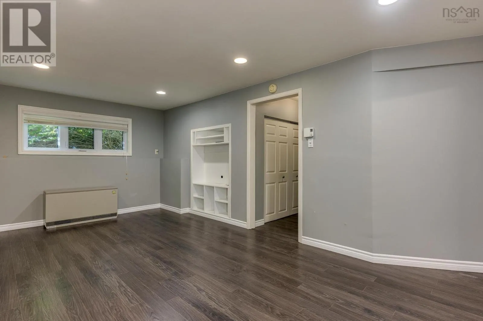 18 Anahid Court