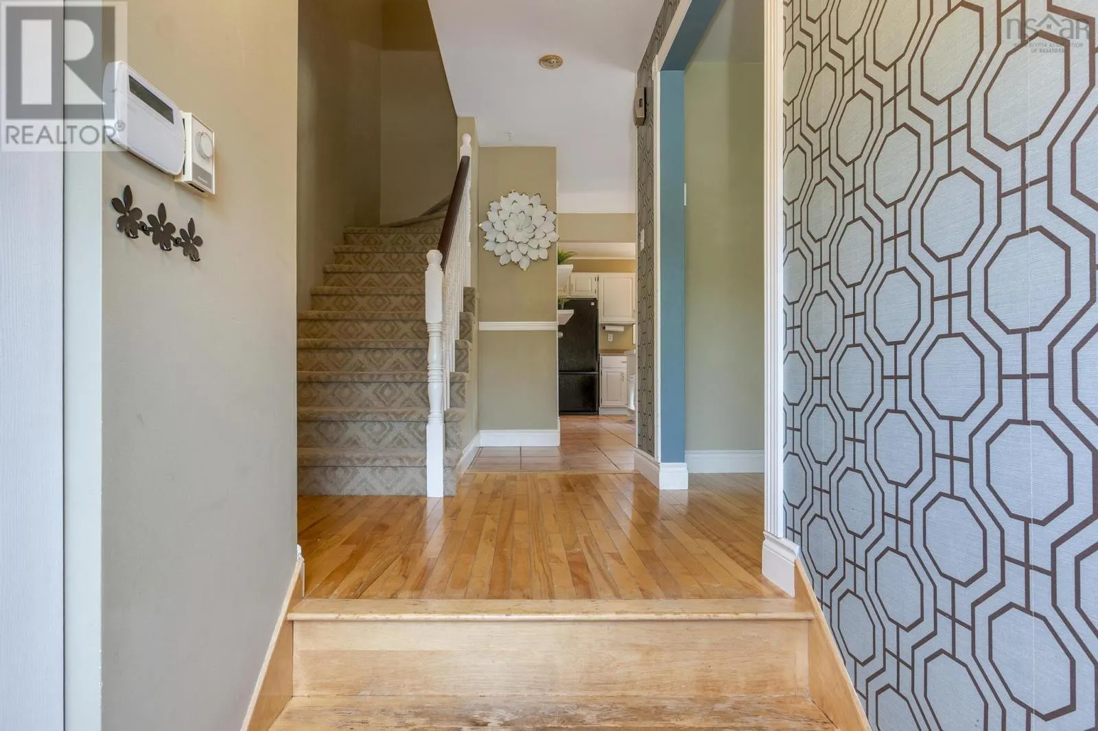 18 Anahid Court
