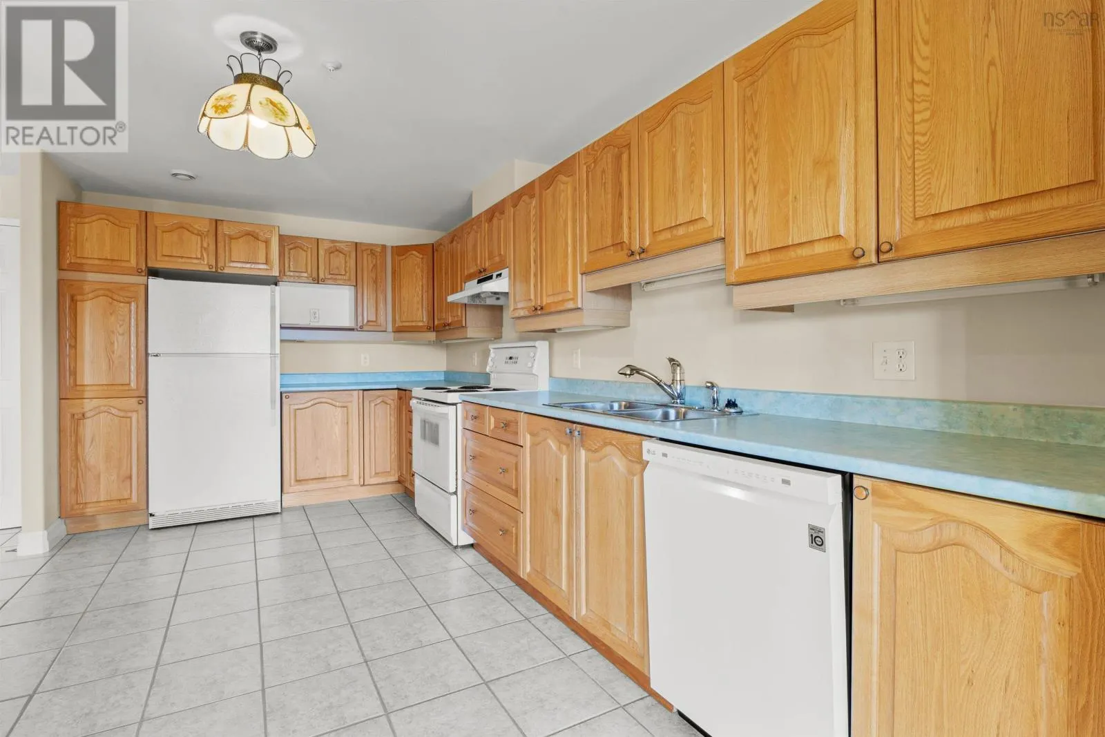 301 429 Parkland Drive