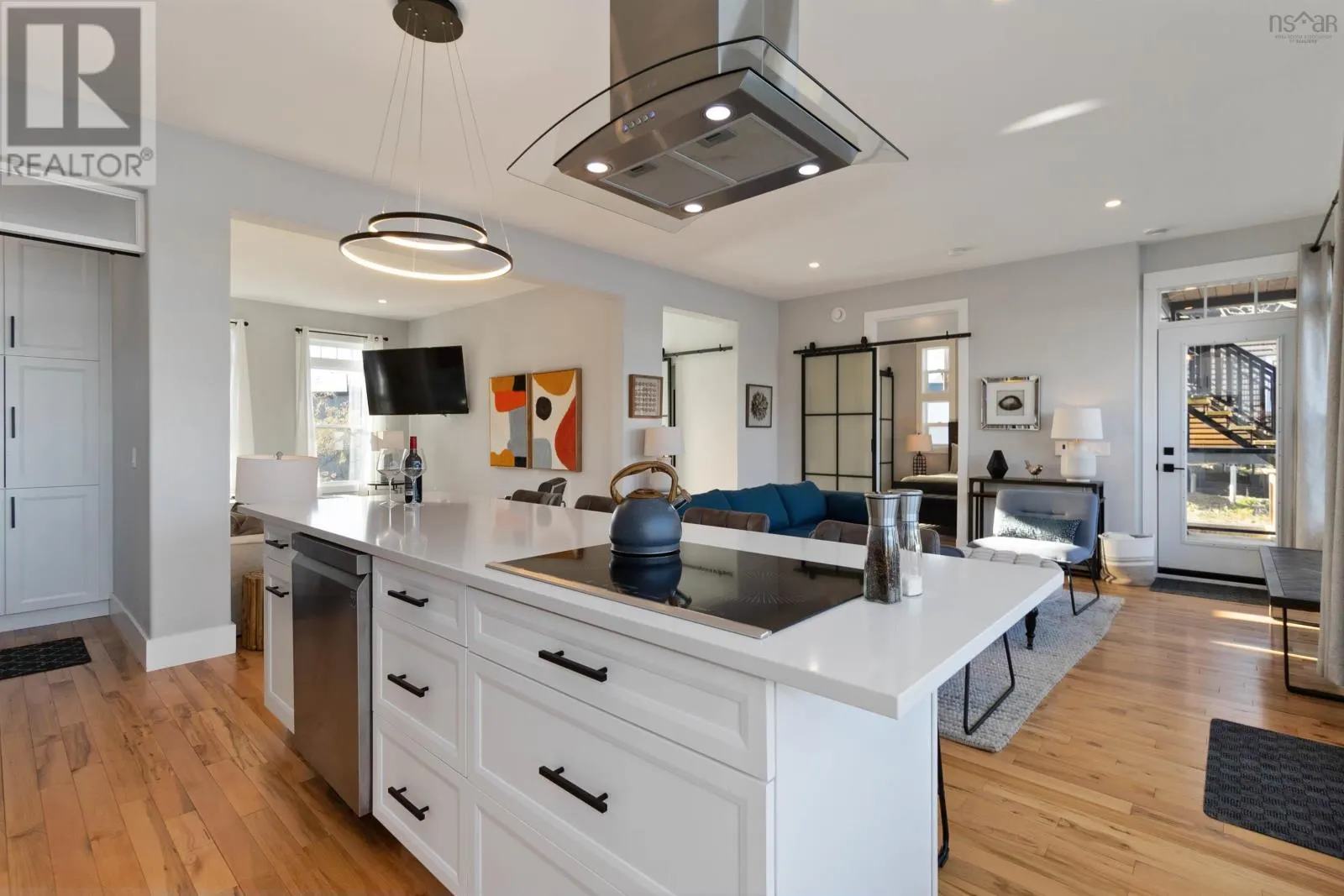 3 693 Masons Beach Road