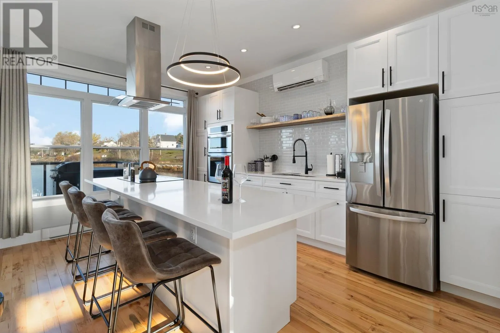 3 693 Masons Beach Road