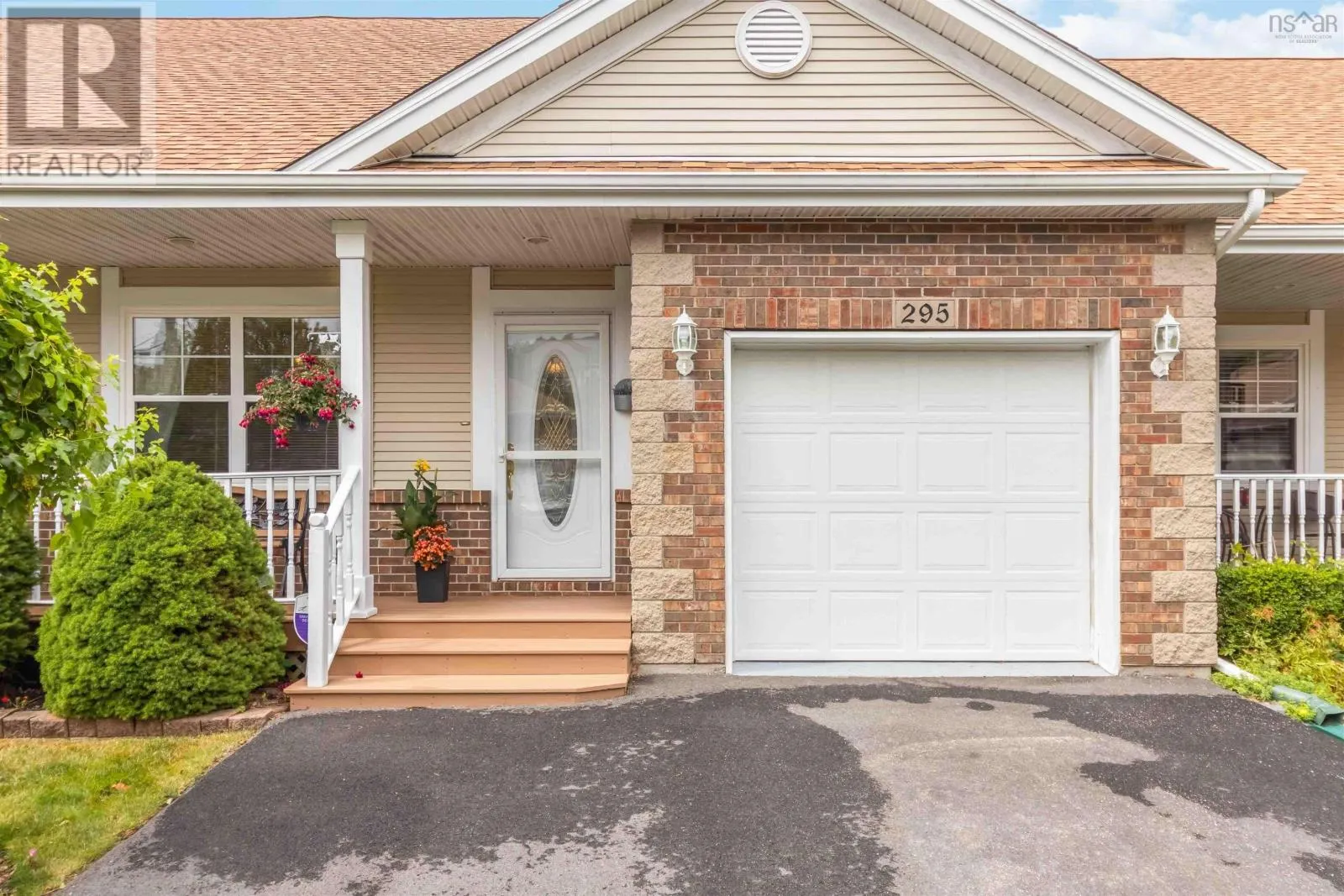 295 Summer Field Way
