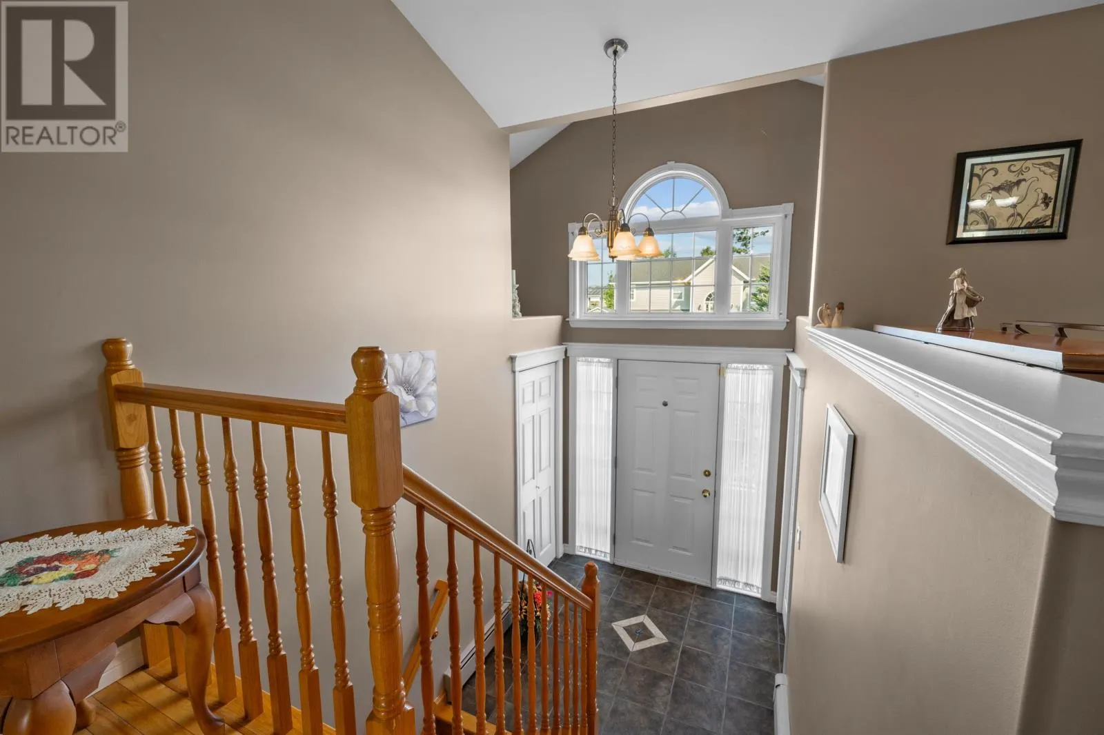 19 Horseshoe Boulevard