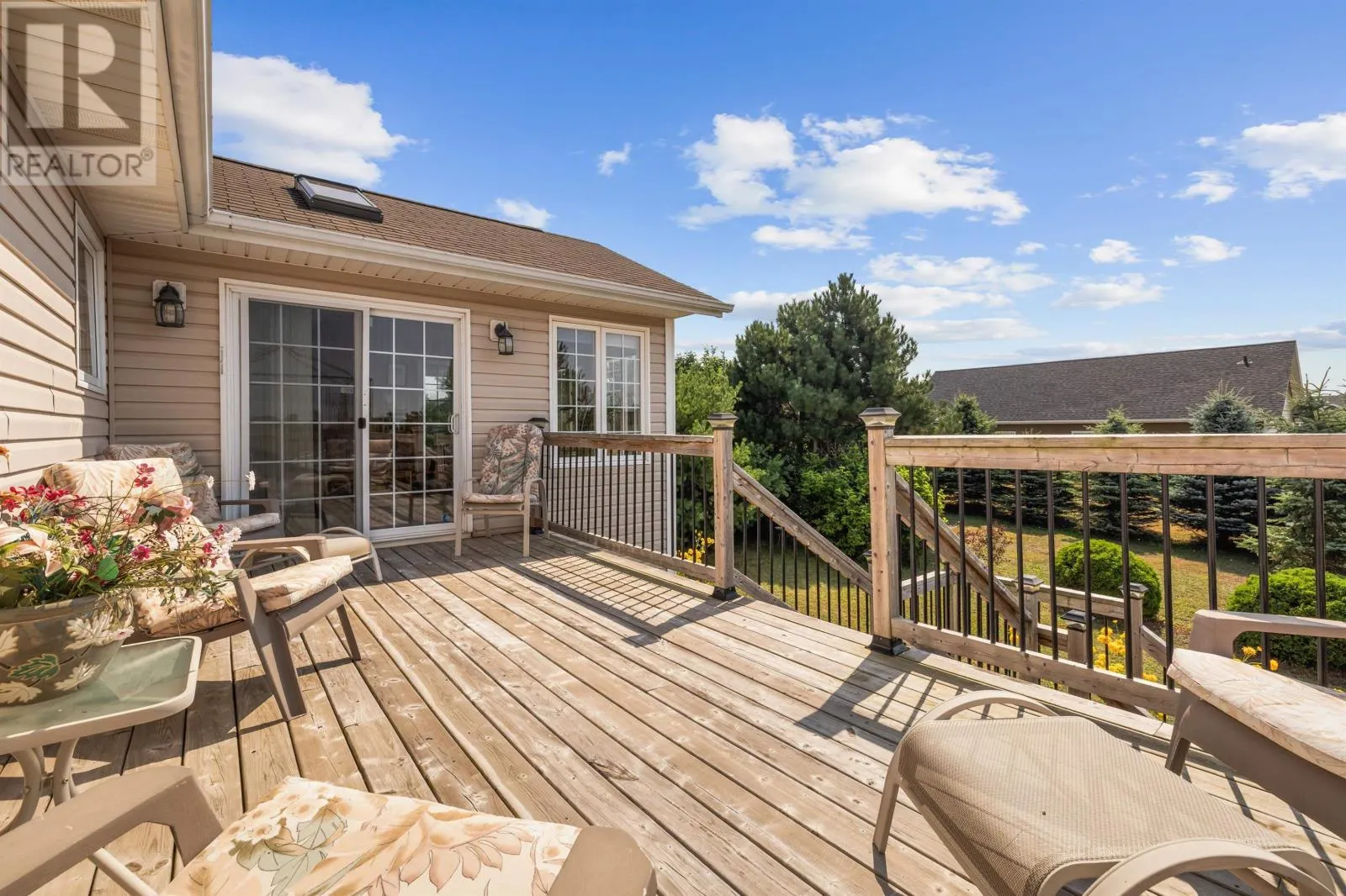 19 Horseshoe Boulevard
