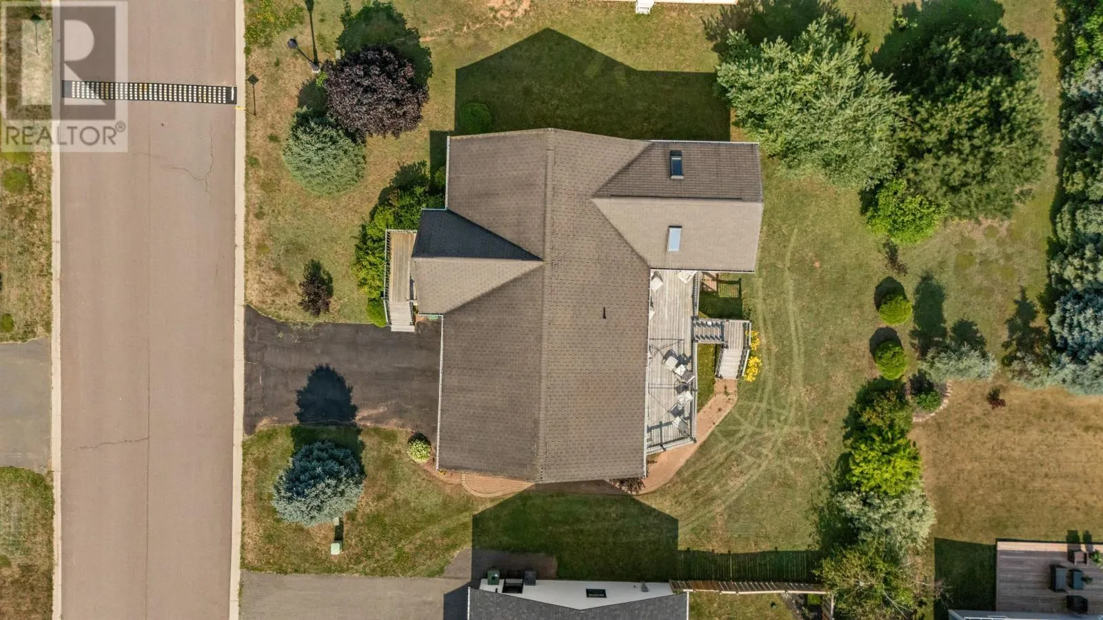 19 Horseshoe Boulevard