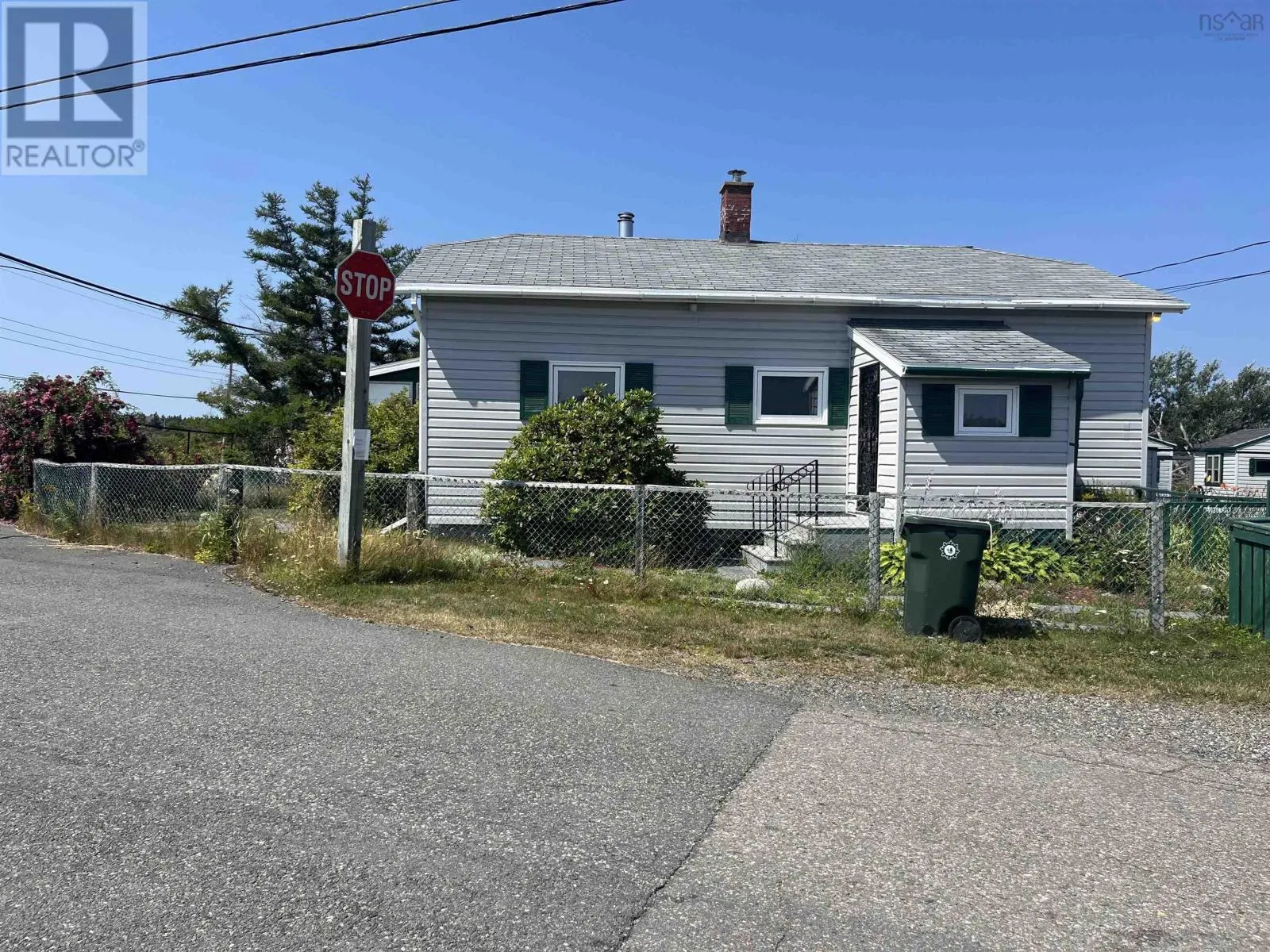 742 Donkin Highway