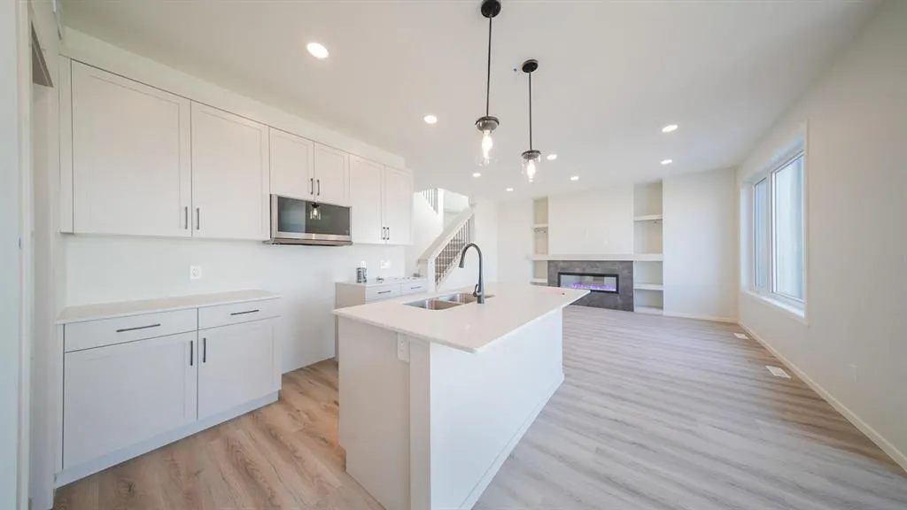 99 Loggerhead Road