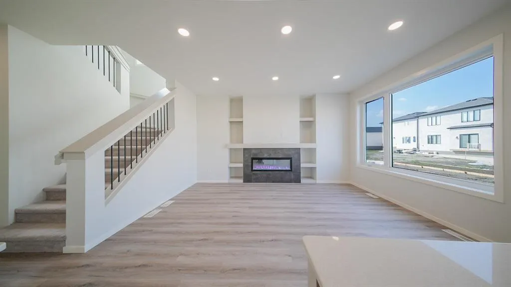 99 Loggerhead Road