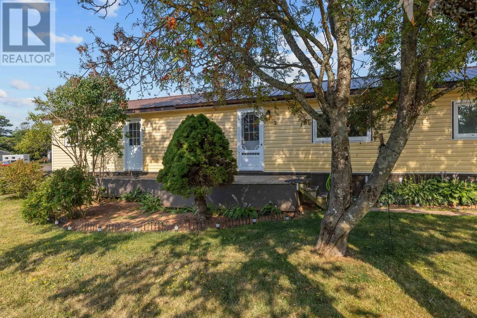 2 Manor Drive