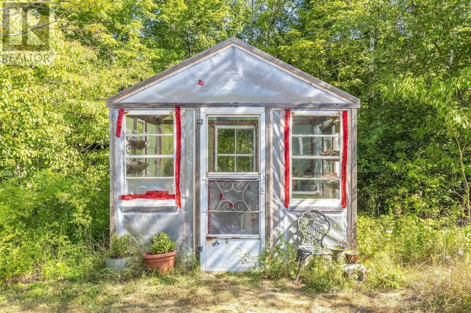 67 Pauls Point Road