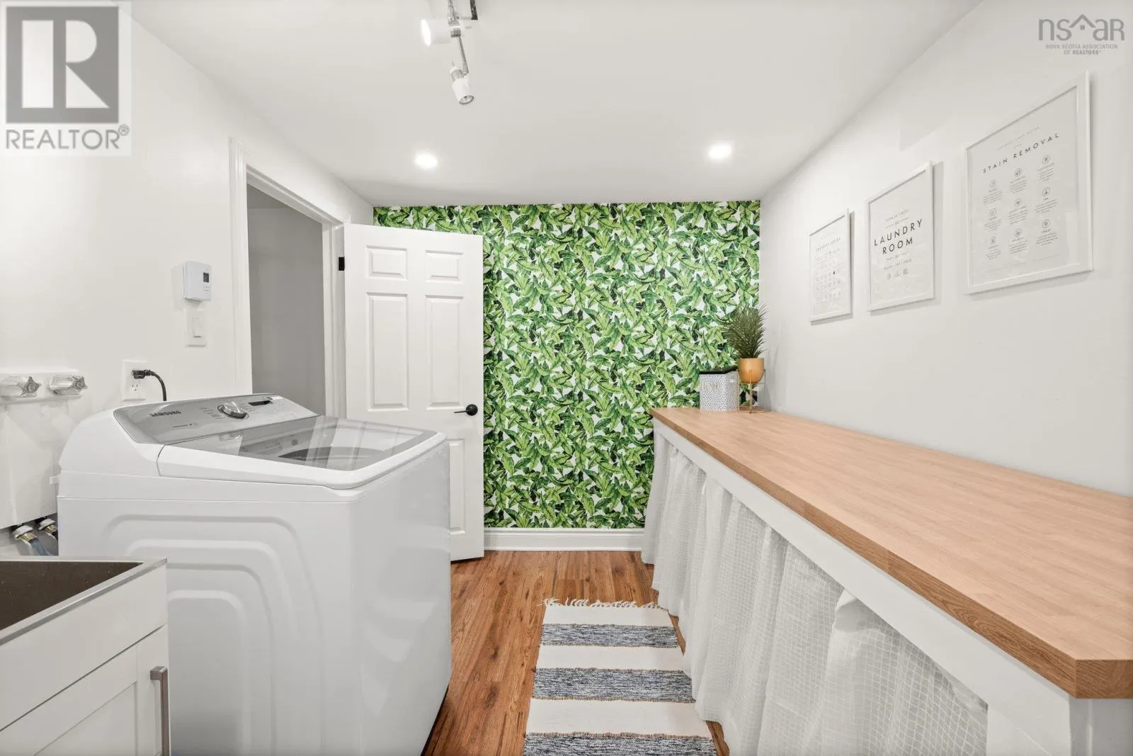 27 Chartwell Lane