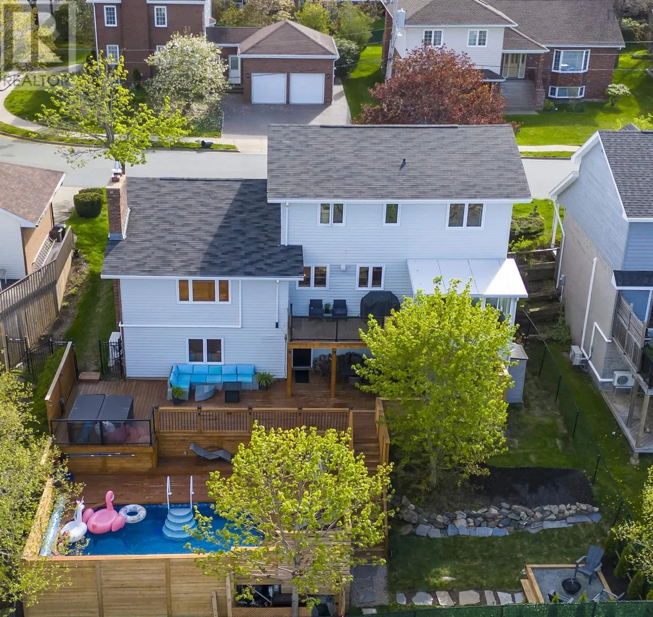 27 Chartwell Lane