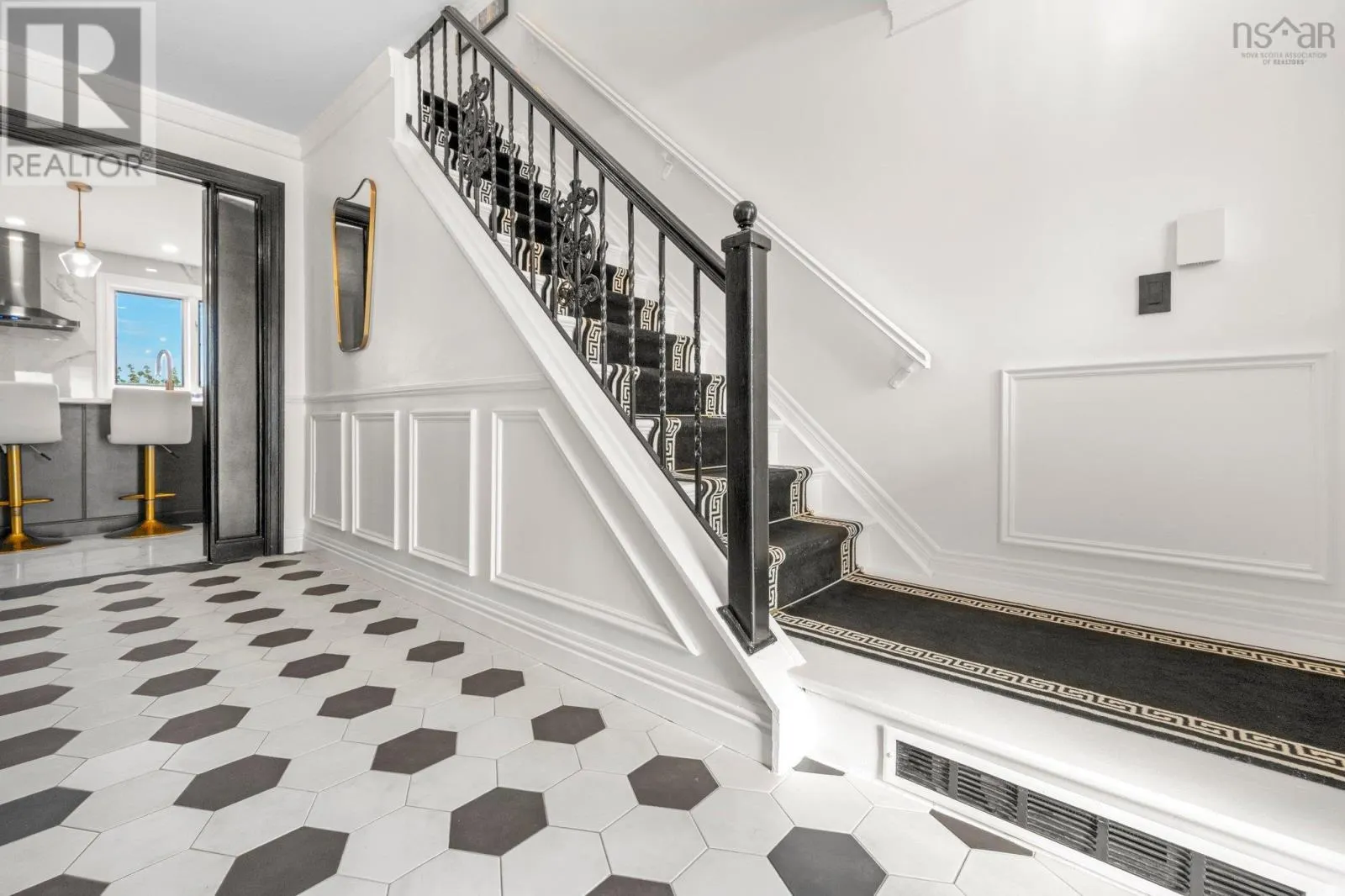27 Chartwell Lane