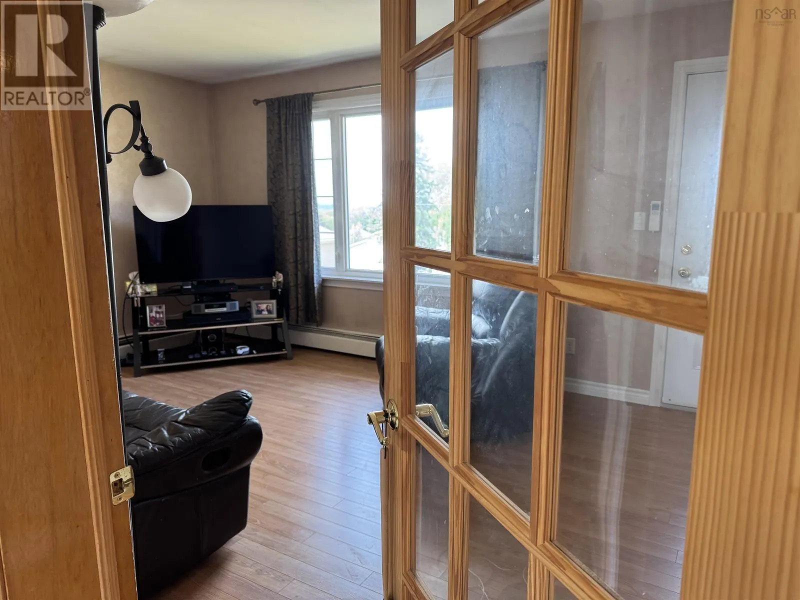 80 Lavinia Drive