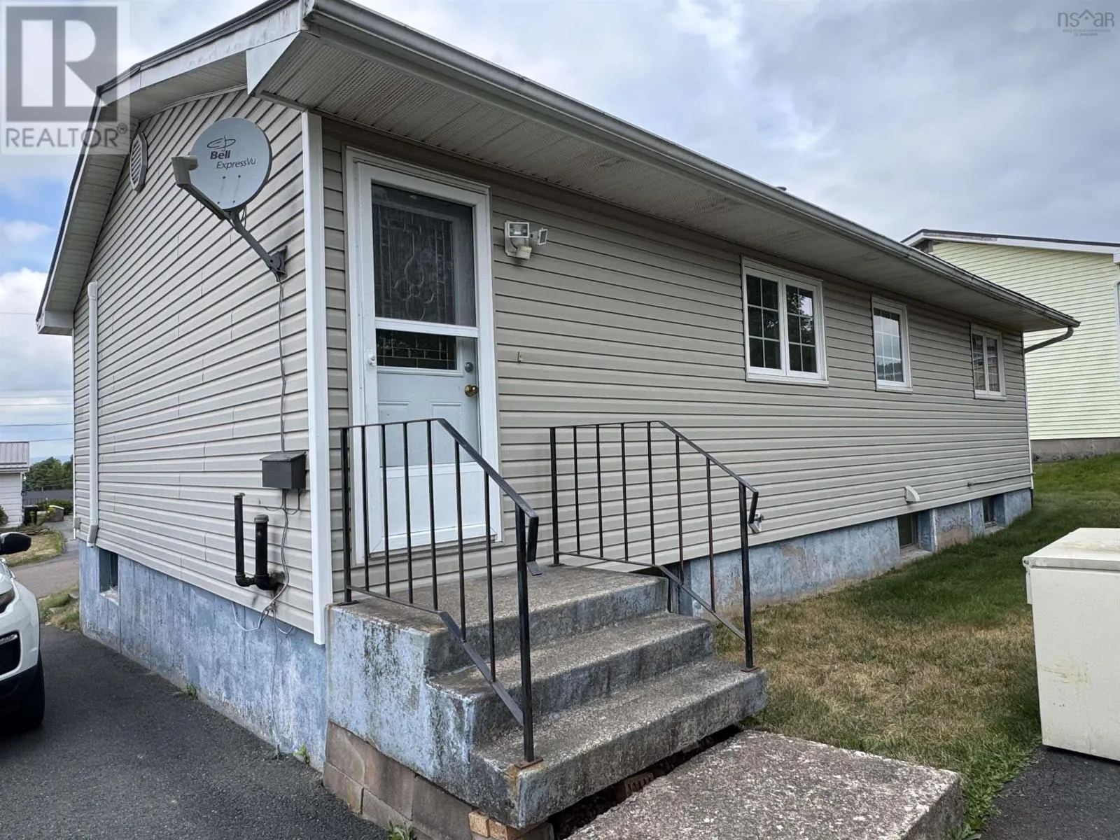 80 Lavinia Drive