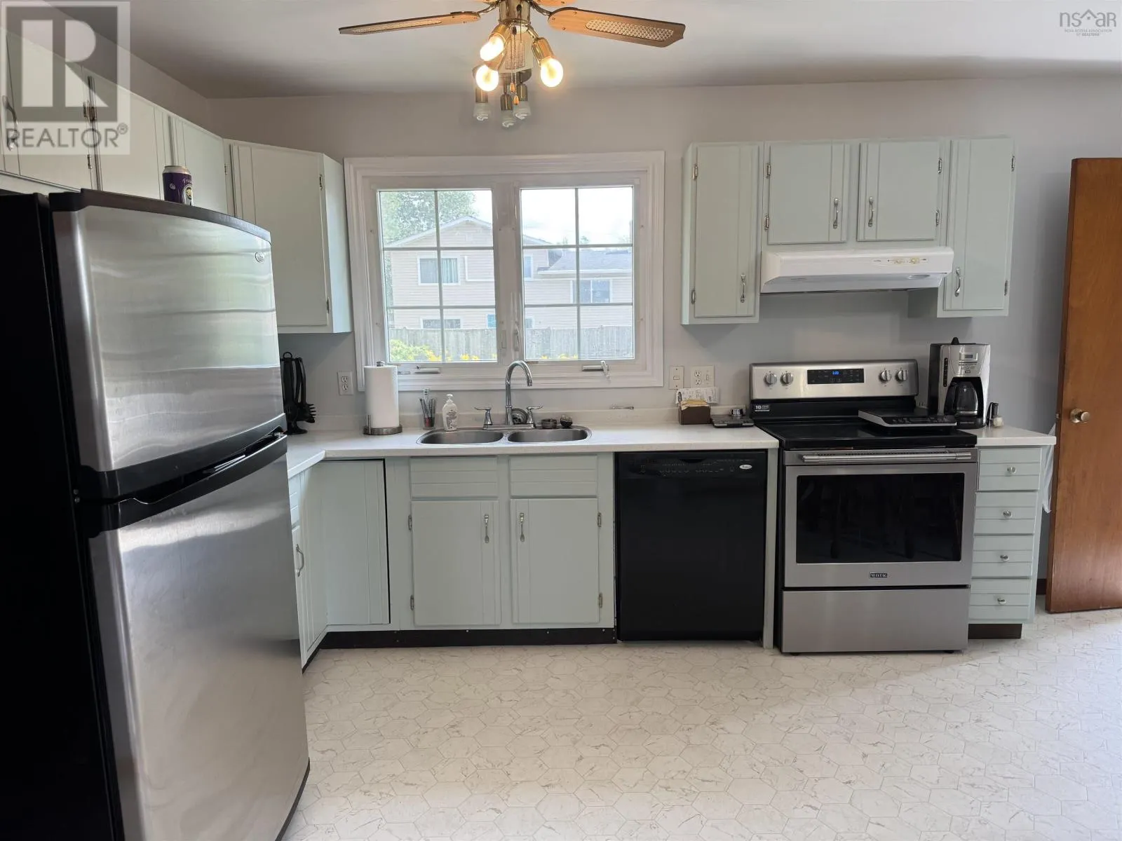 80 Lavinia Drive