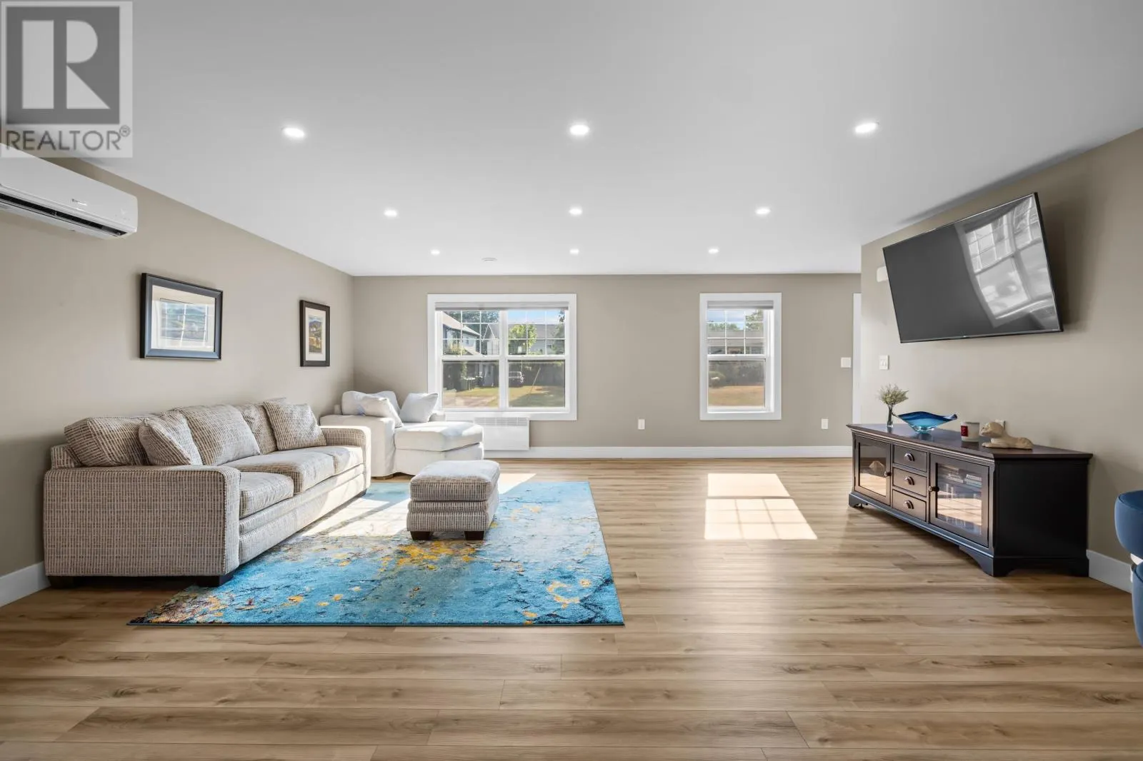 31 Maxfield Avenue