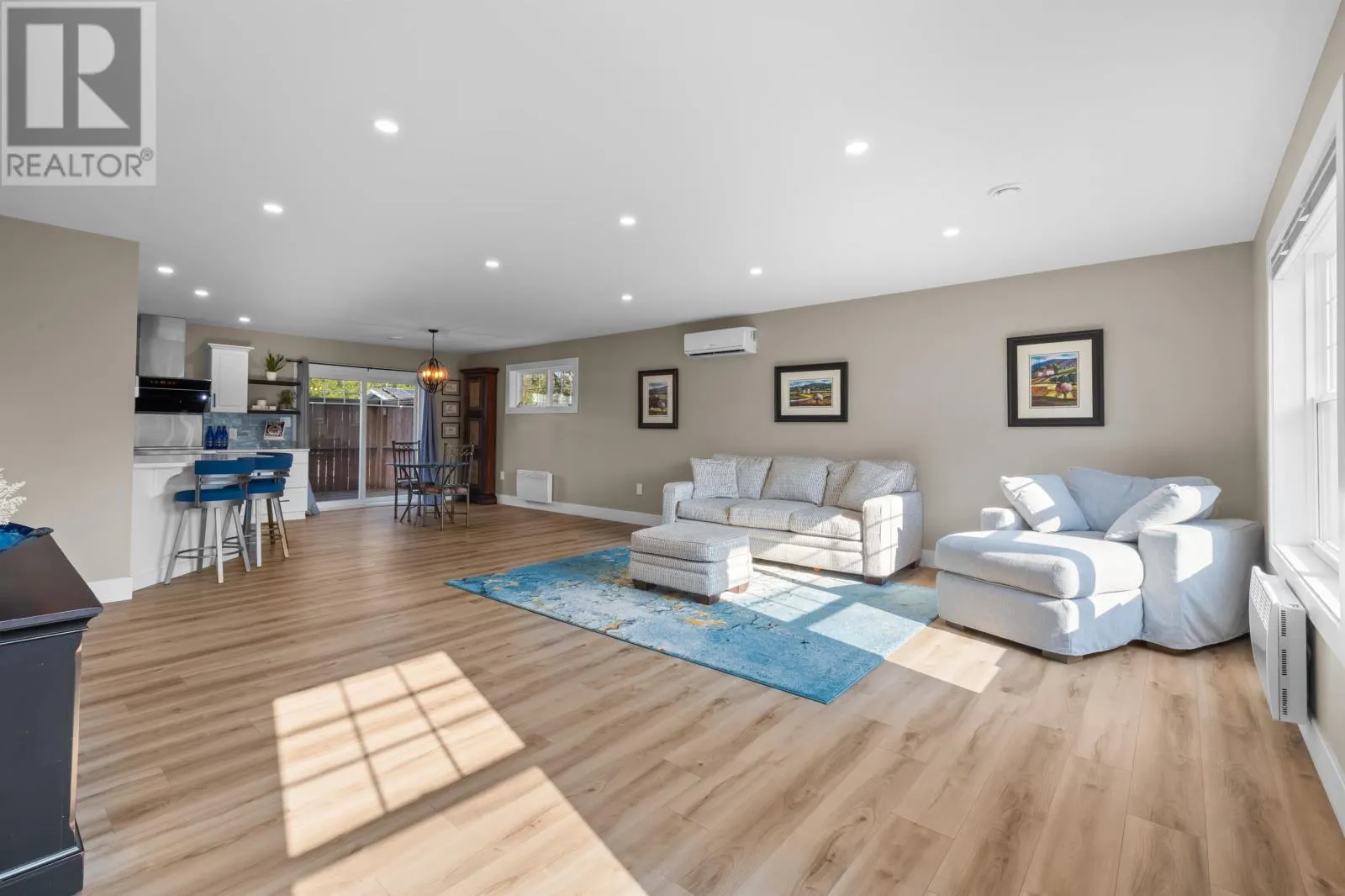 31 Maxfield Avenue