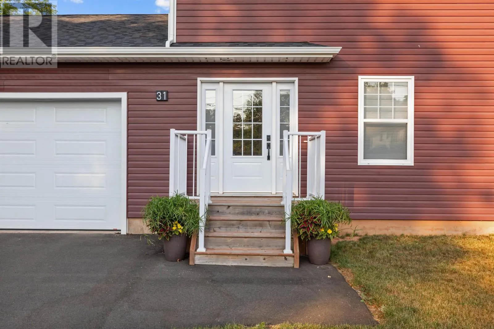 31 Maxfield Avenue
