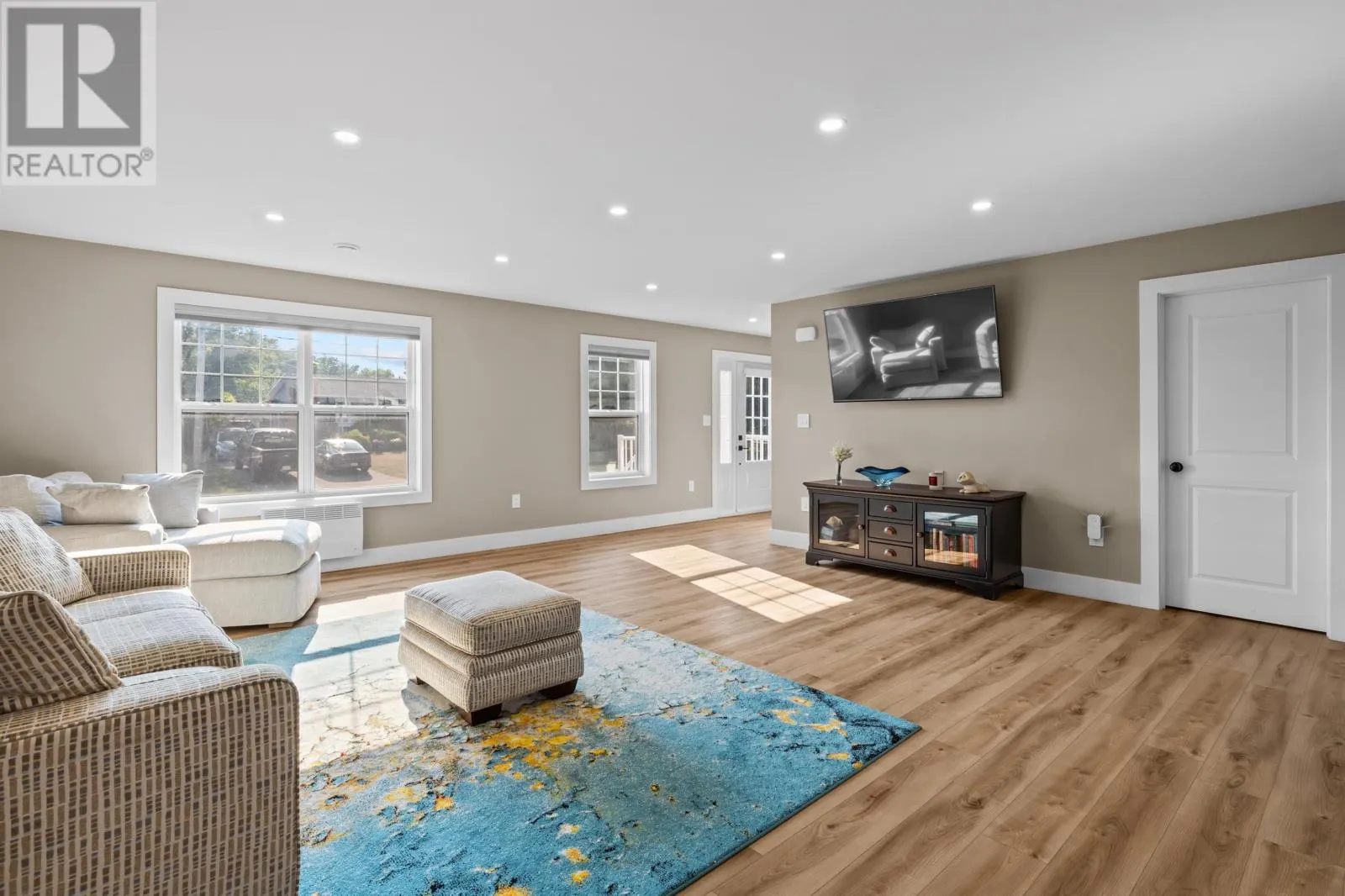 31 Maxfield Avenue