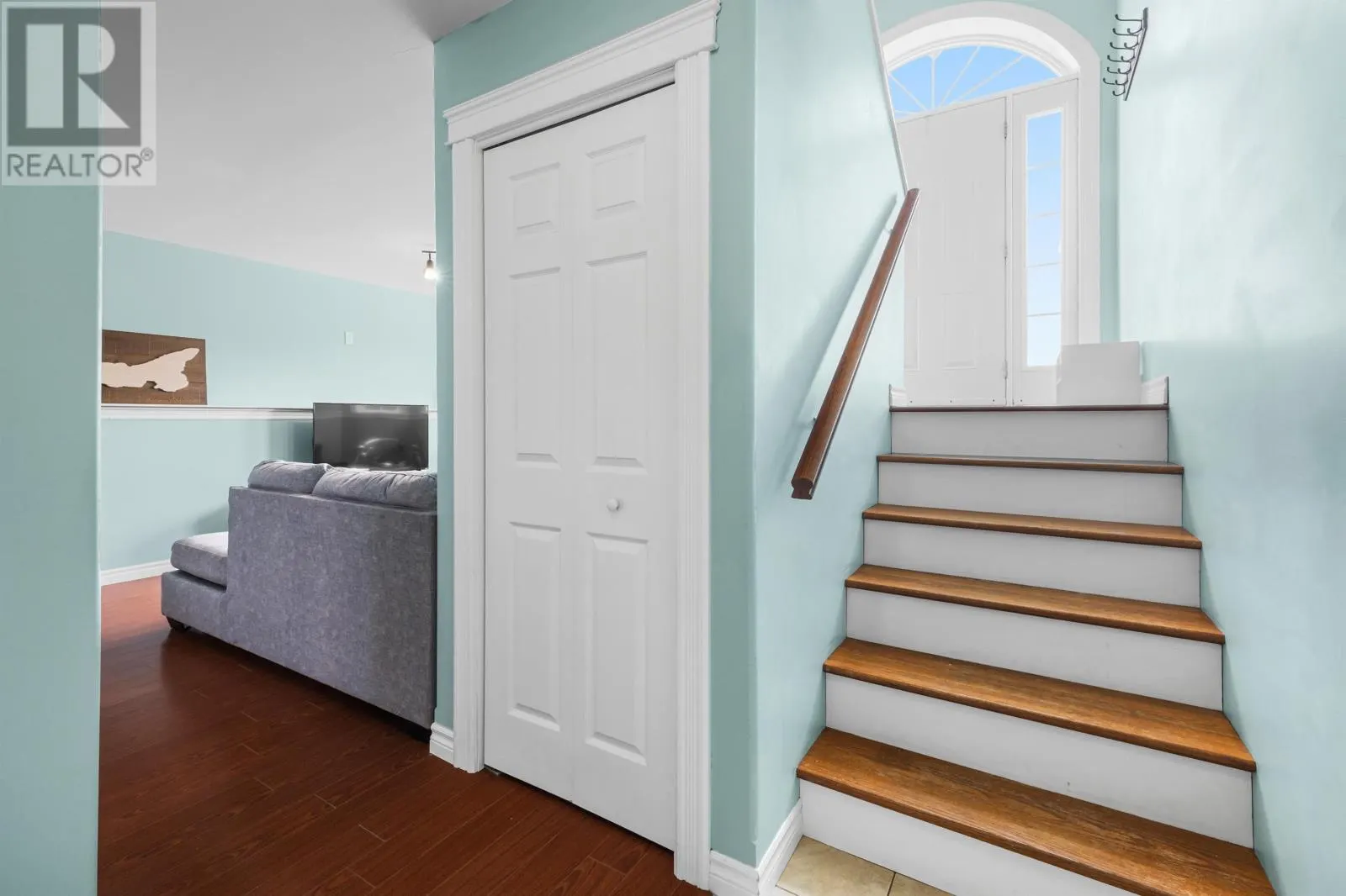 35 Antoinette Drive