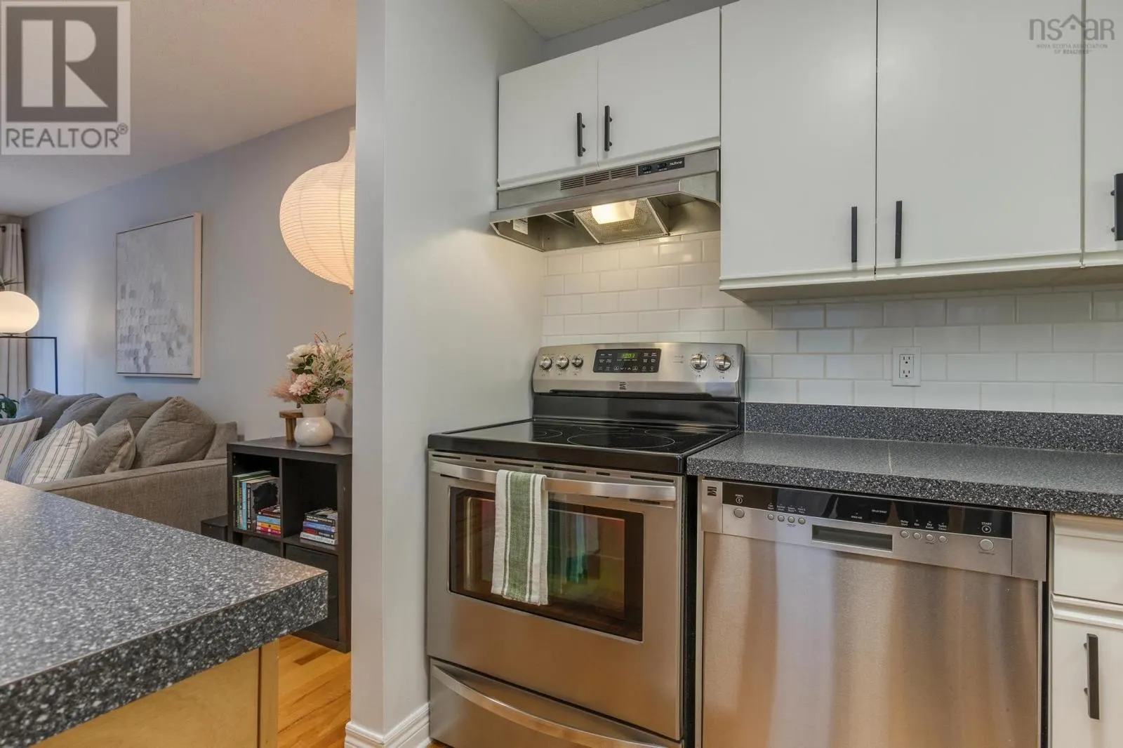 408 3700 John Parr Drive