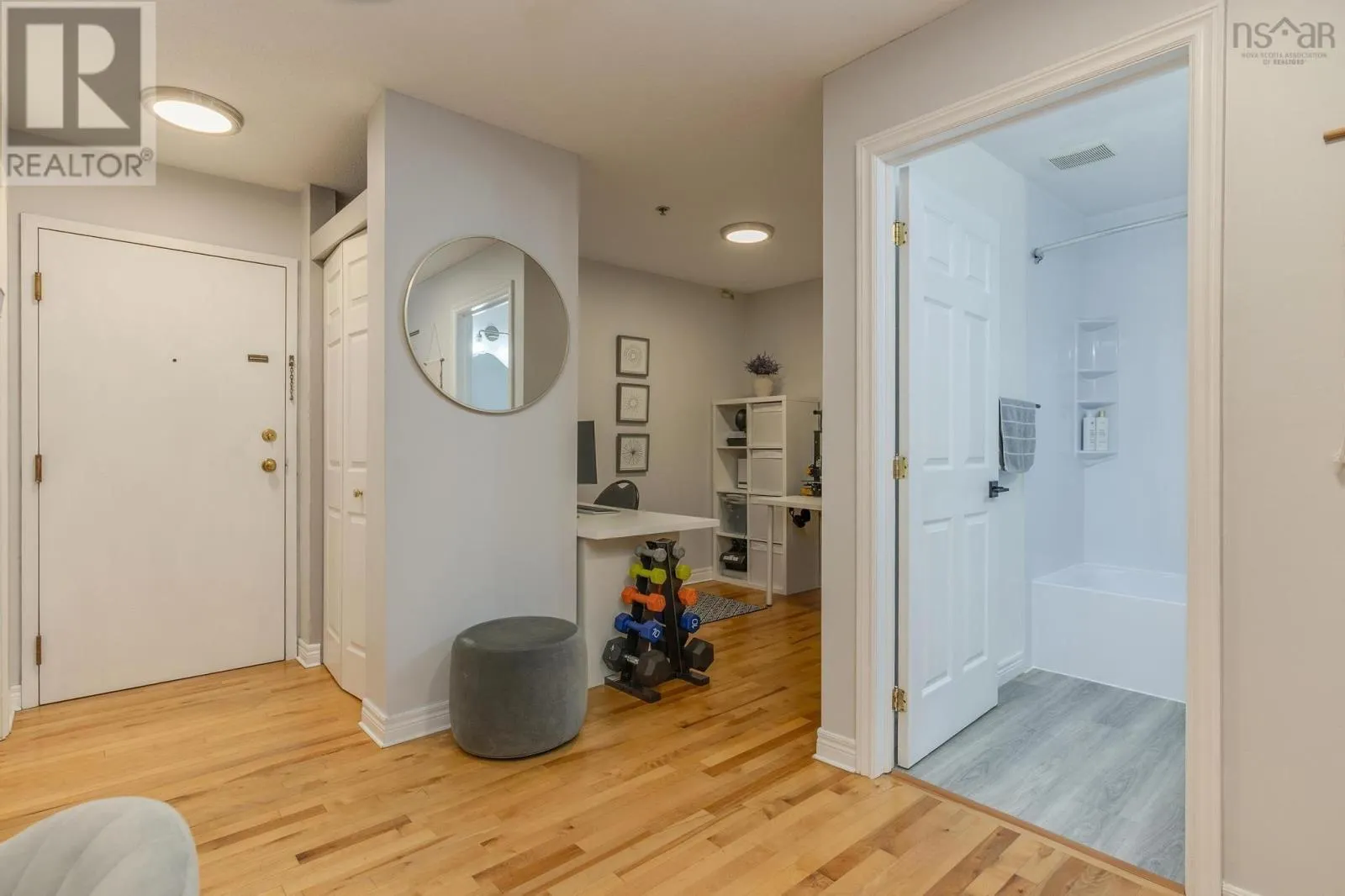 408 3700 John Parr Drive