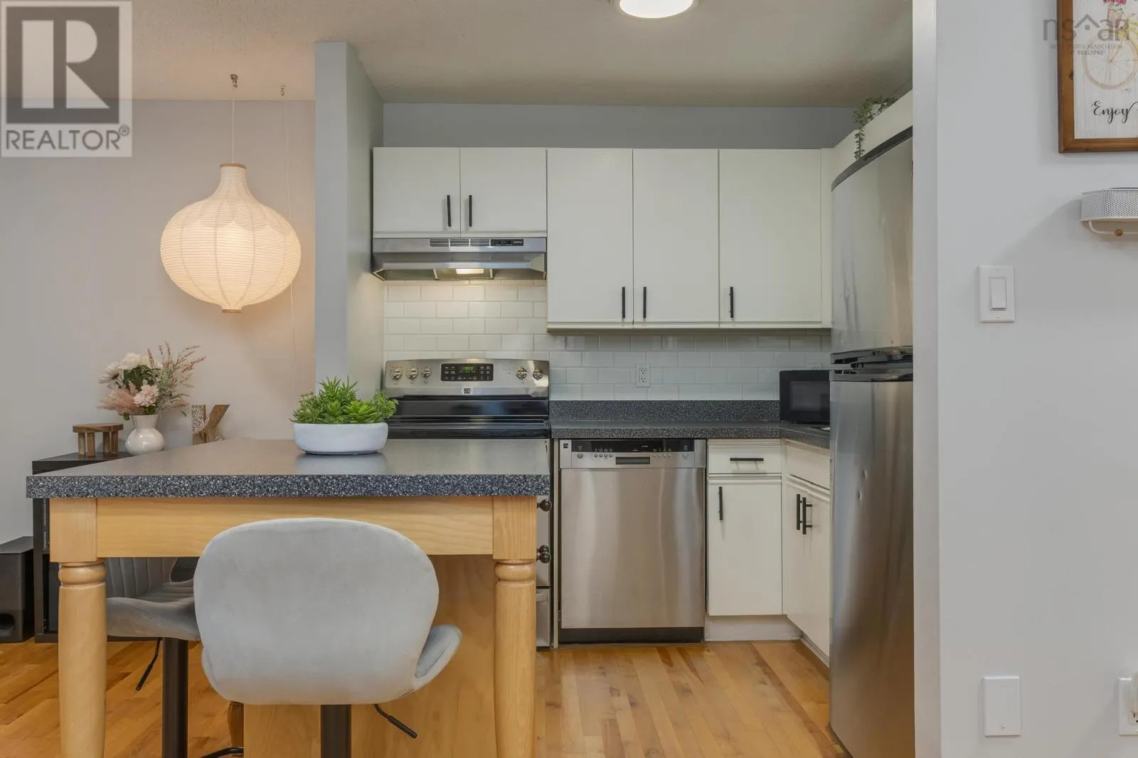 408 3700 John Parr Drive