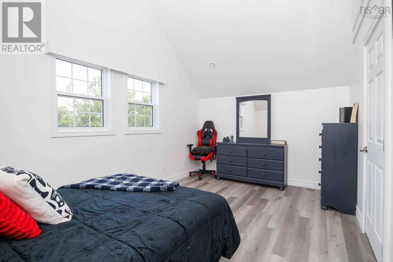 3 Quarry Road
