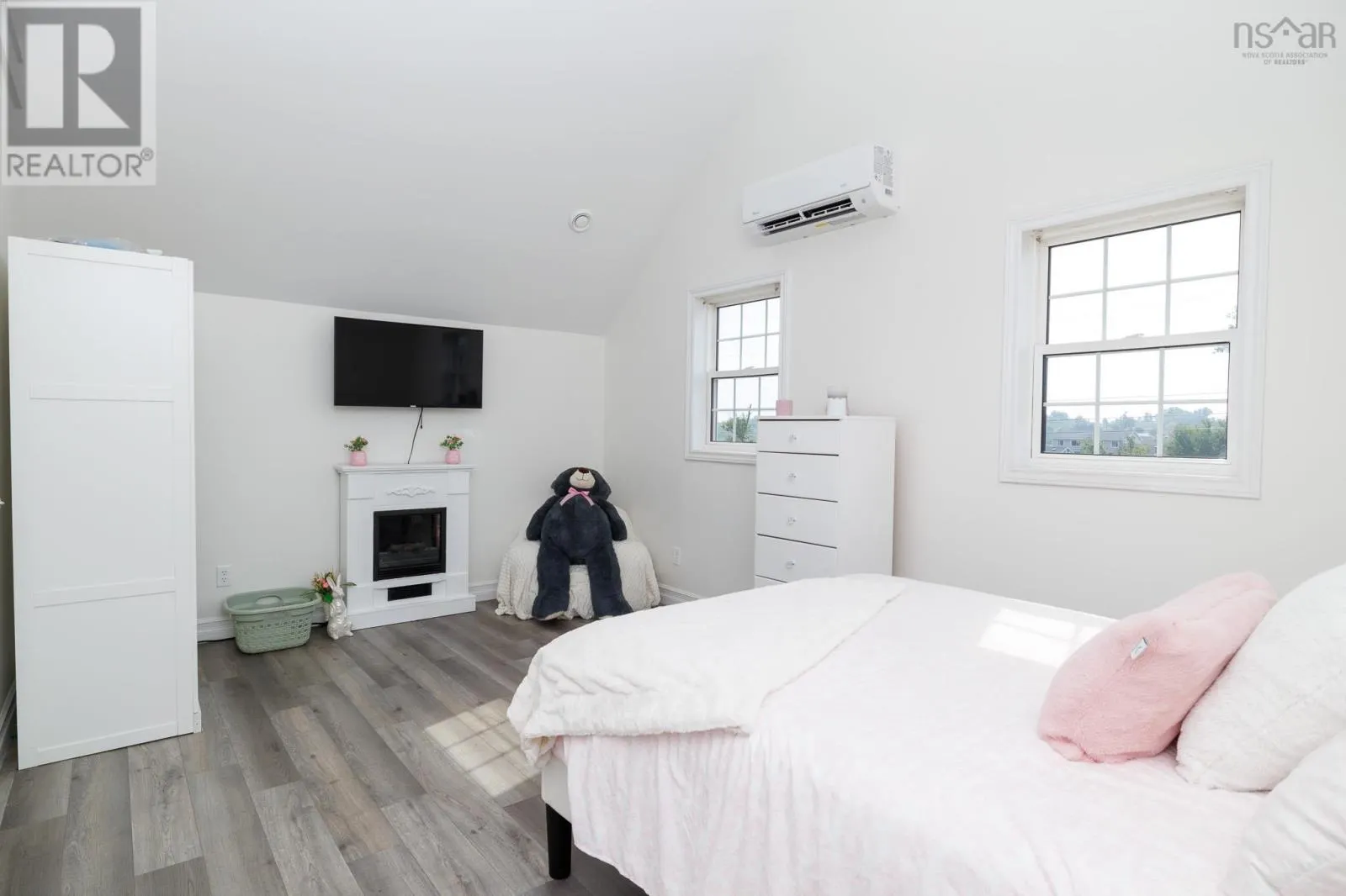 3 Quarry Road