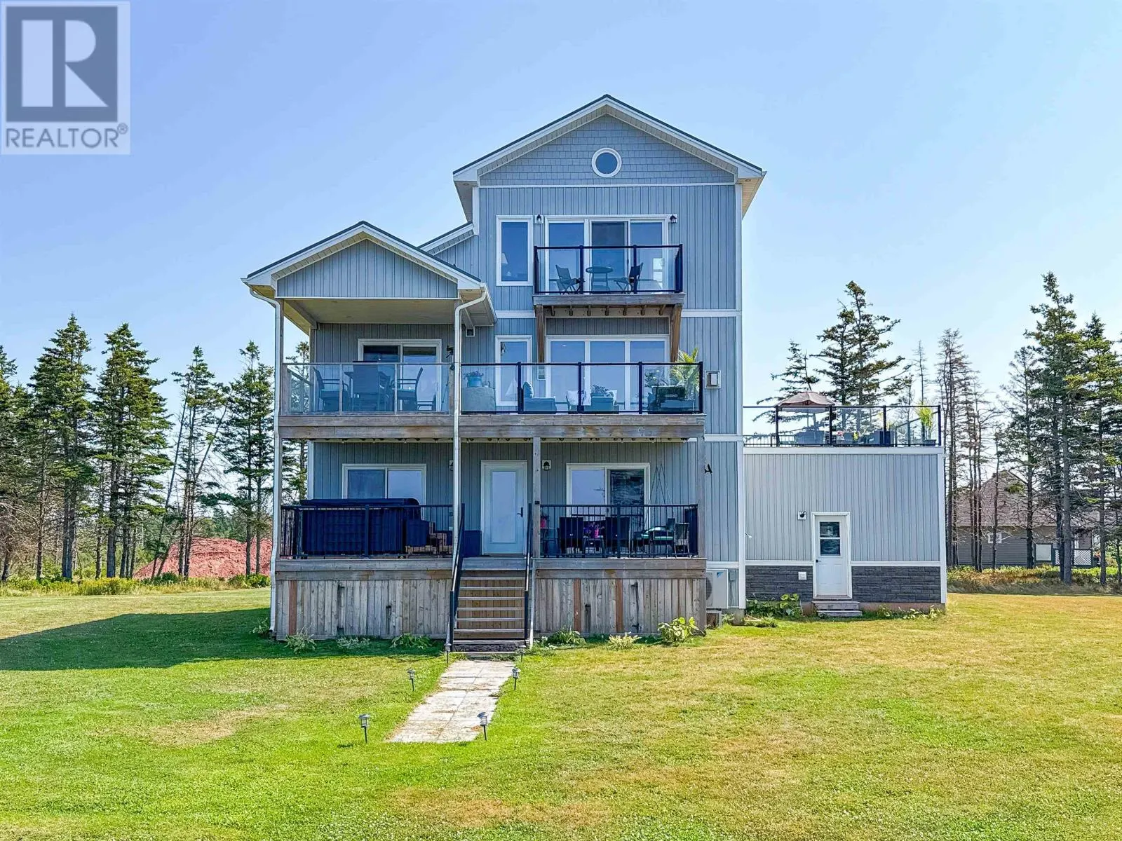 375 Campbells Way SW