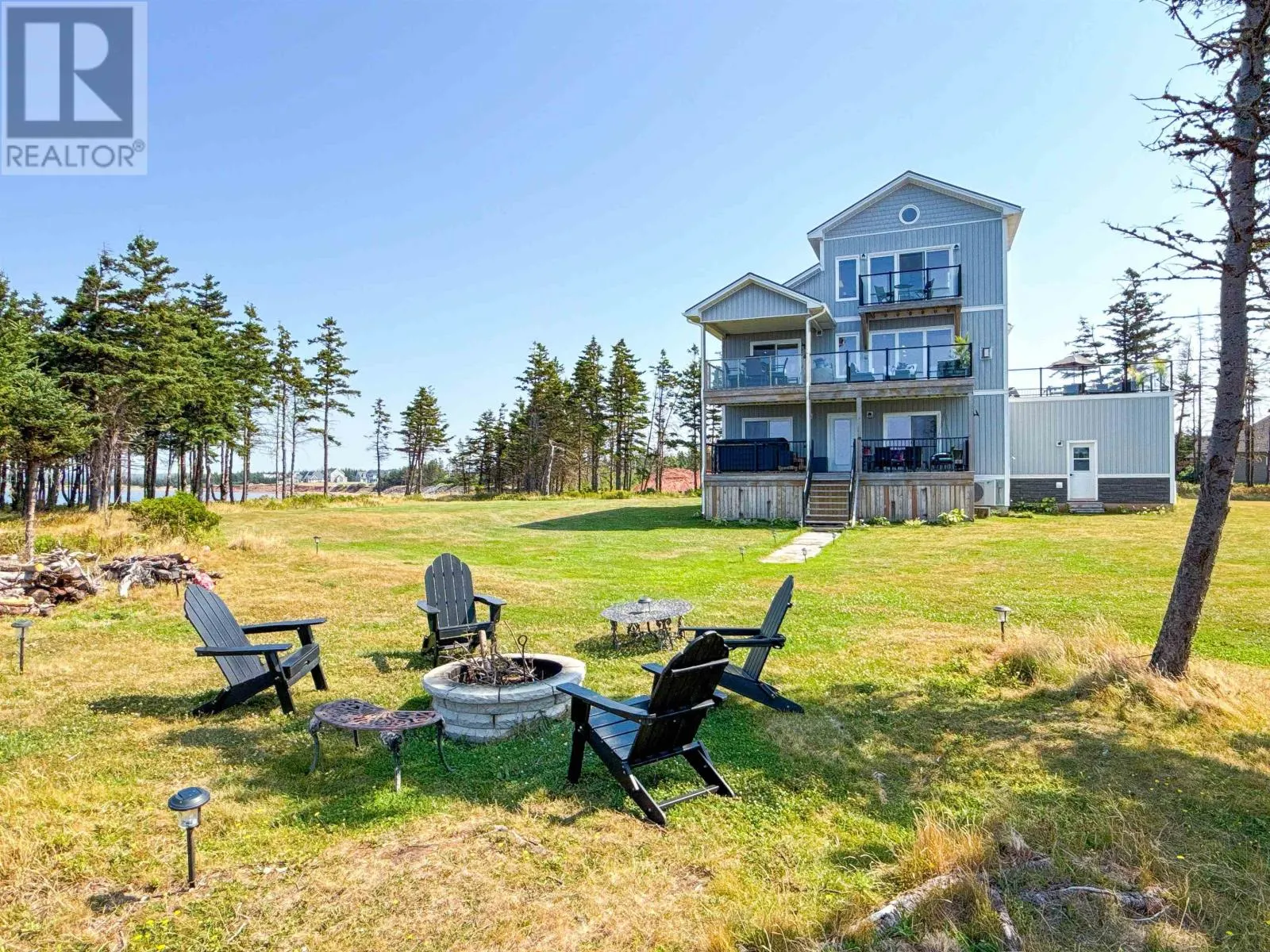 375 Campbells Way SW