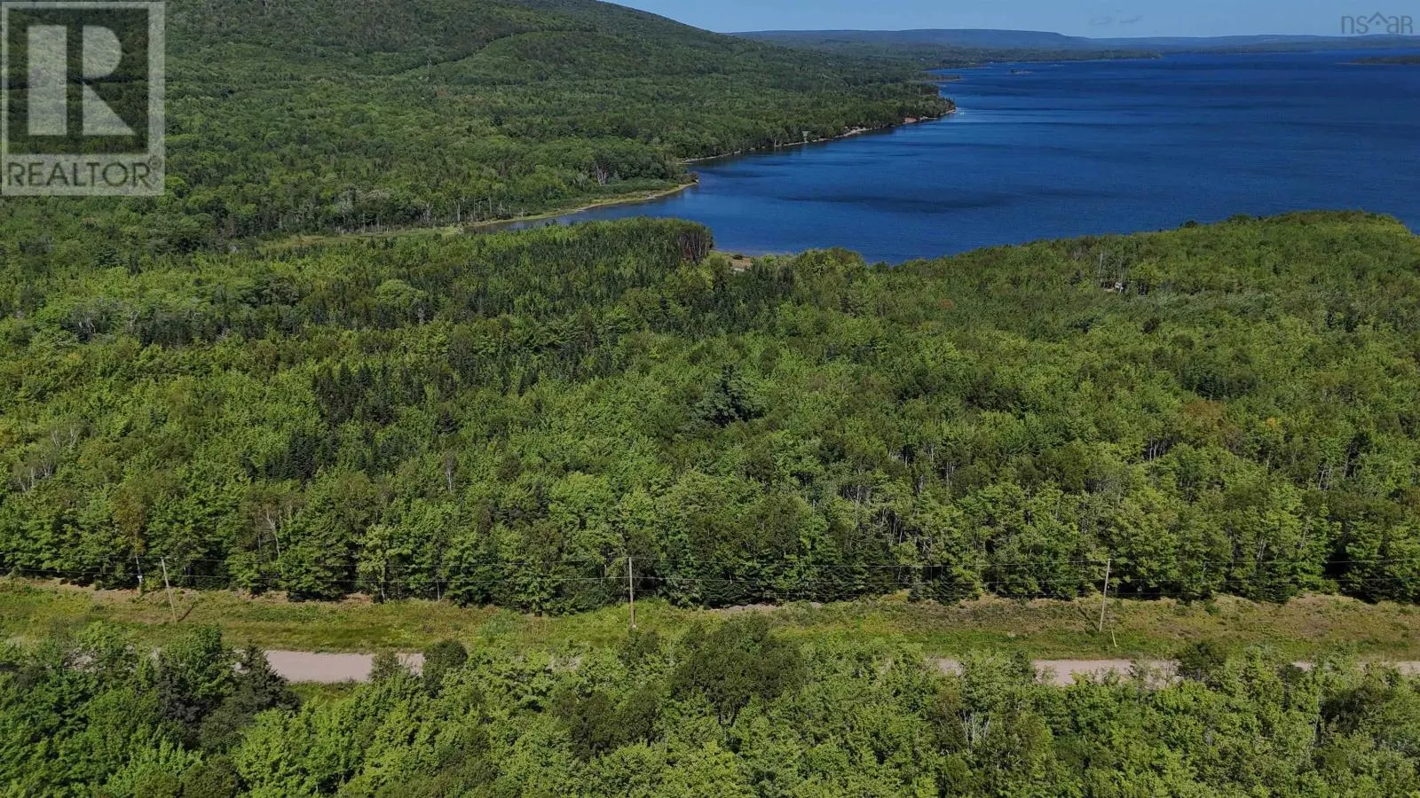 17-7 MacLeod Point Road