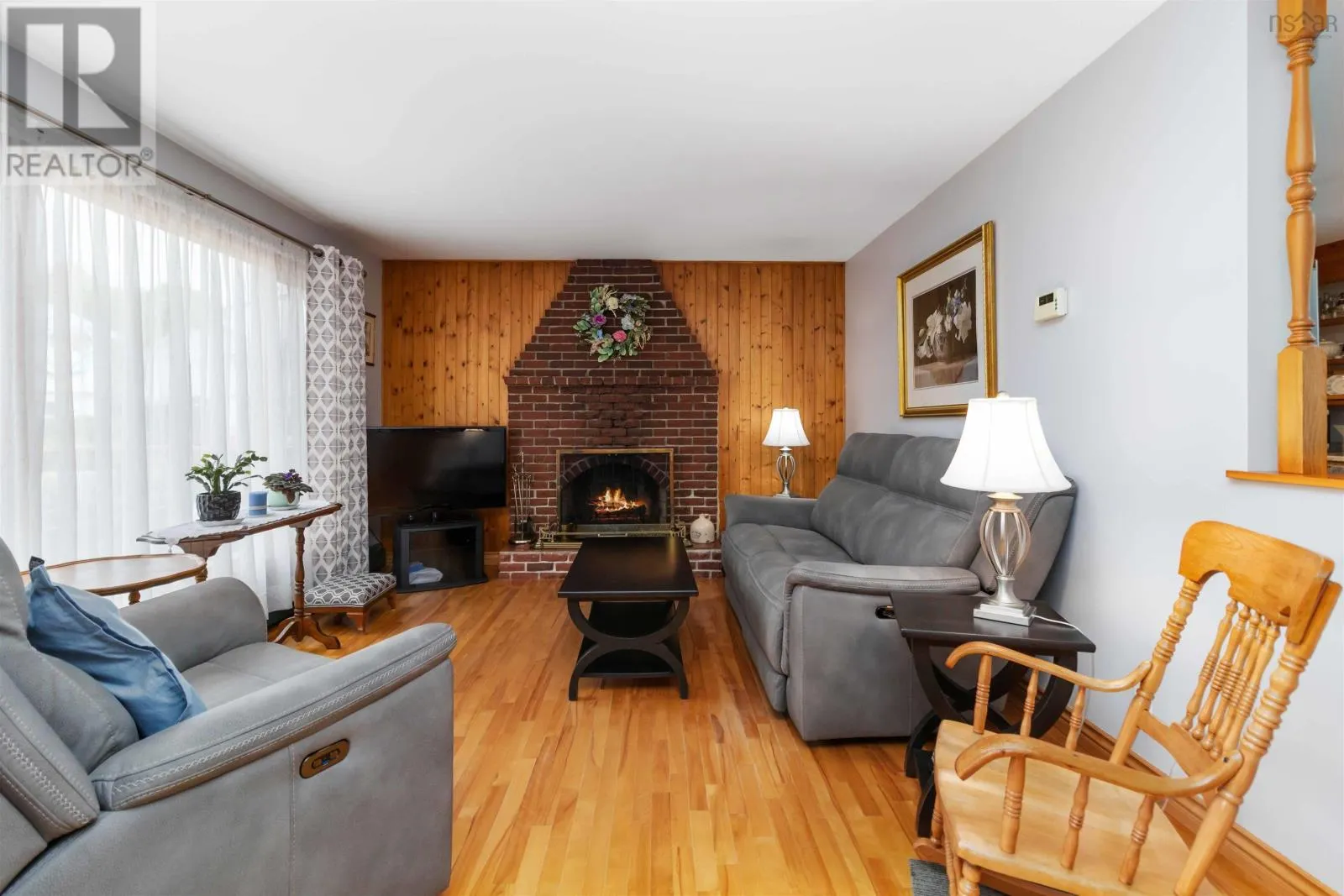1681 Riverside Drive