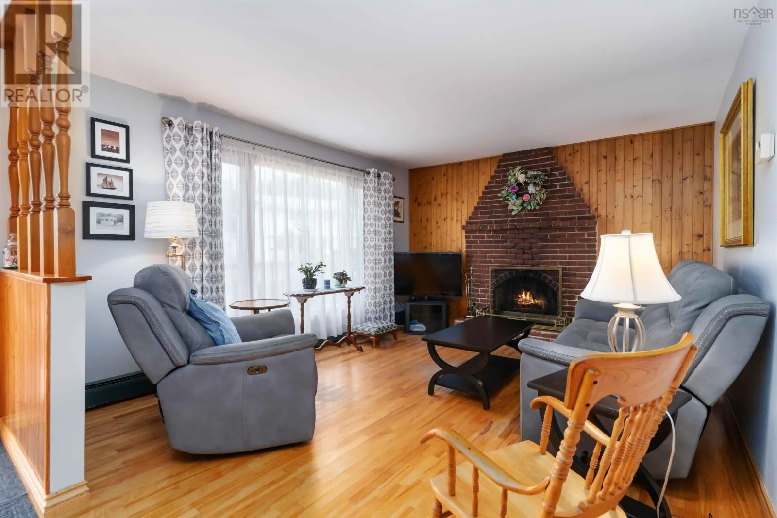 1681 Riverside Drive
