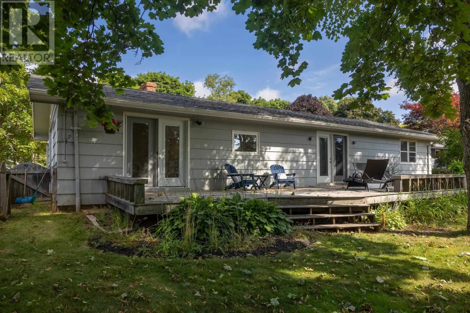 10 Emerald Drive