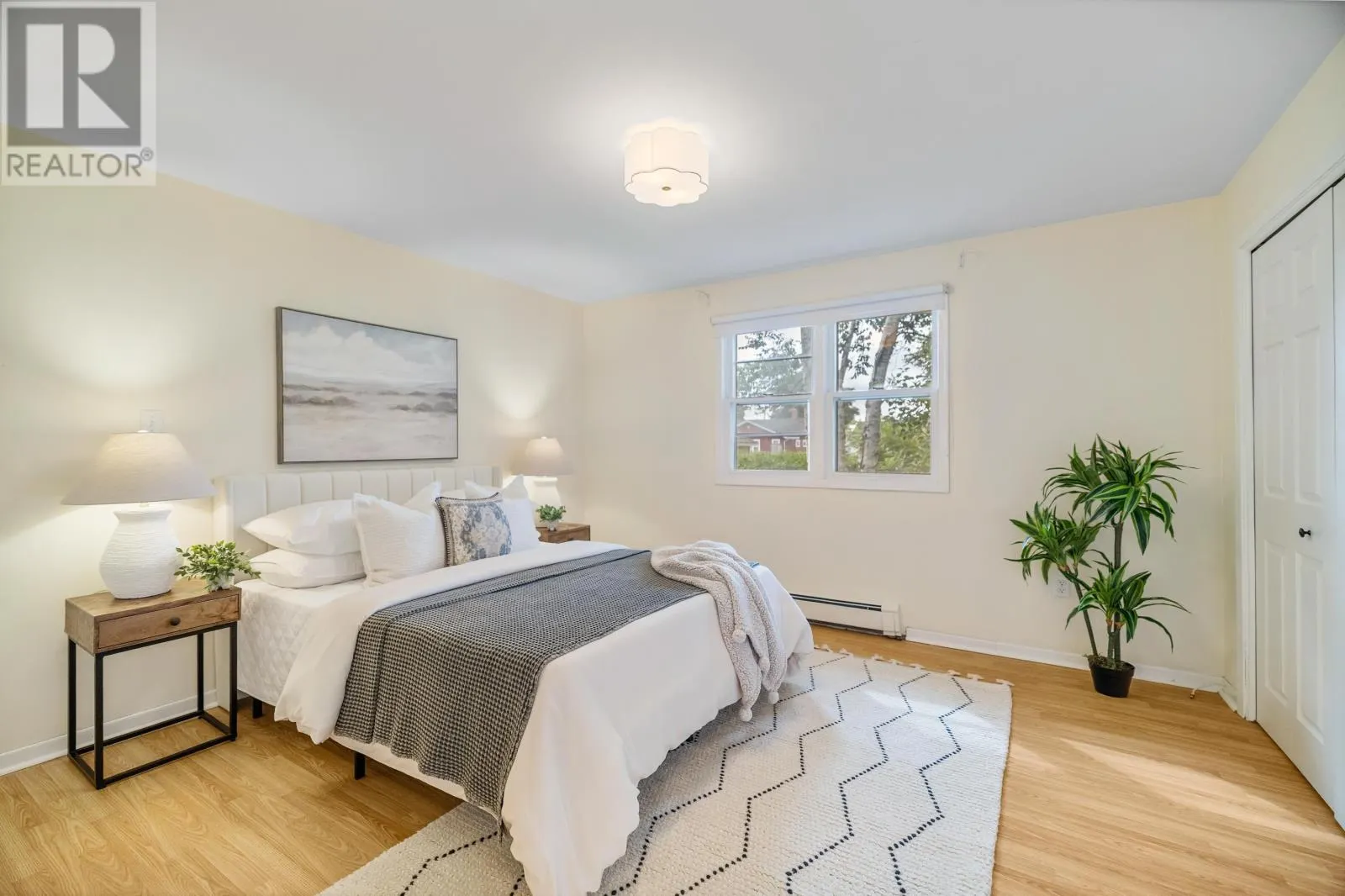 10 Emerald Drive