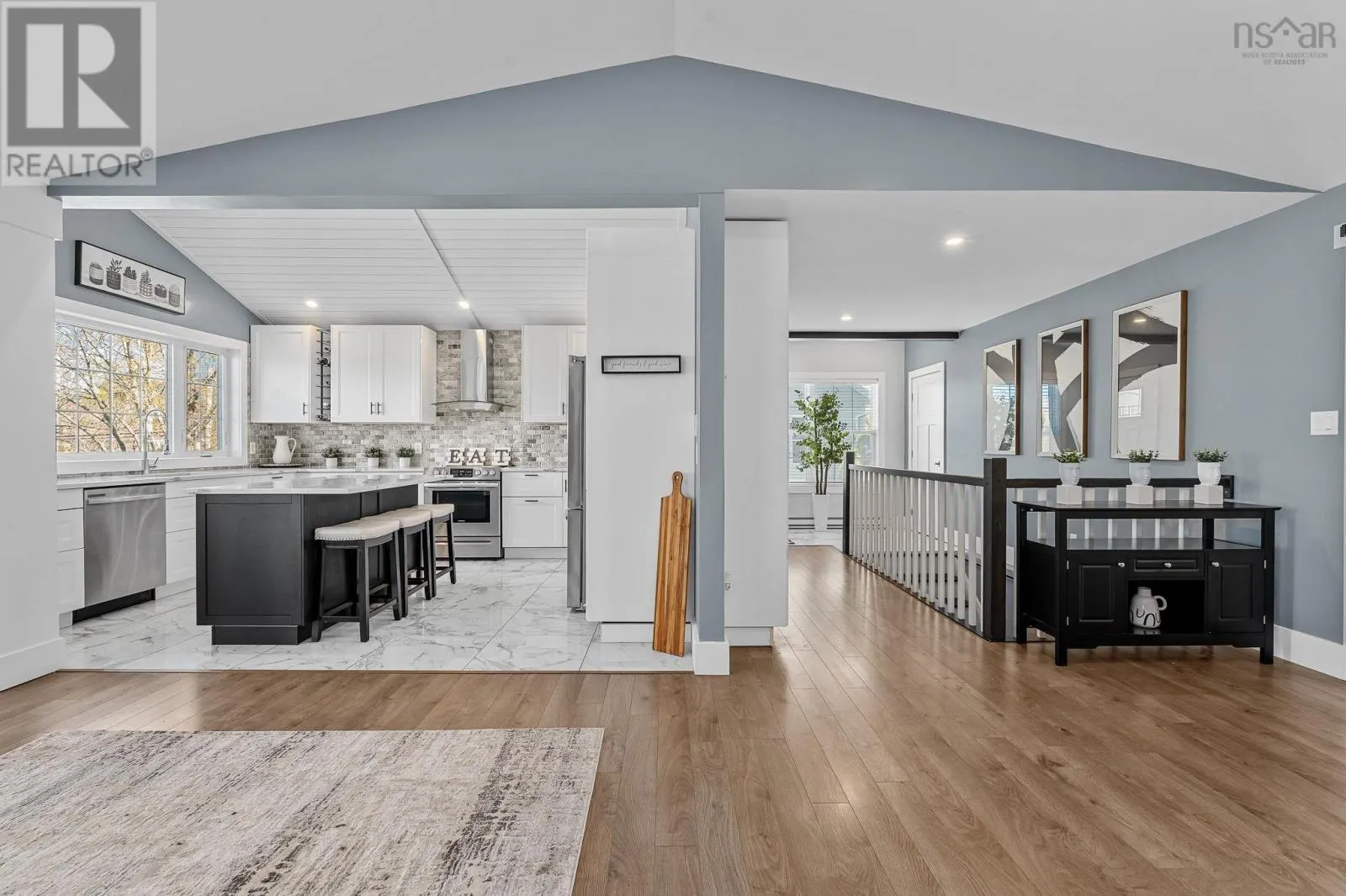 704 Waverley Road