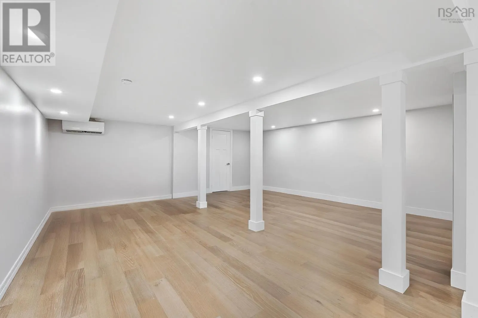 704 Waverley Road