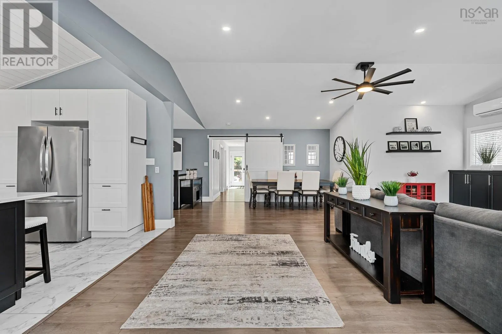 704 Waverley Road
