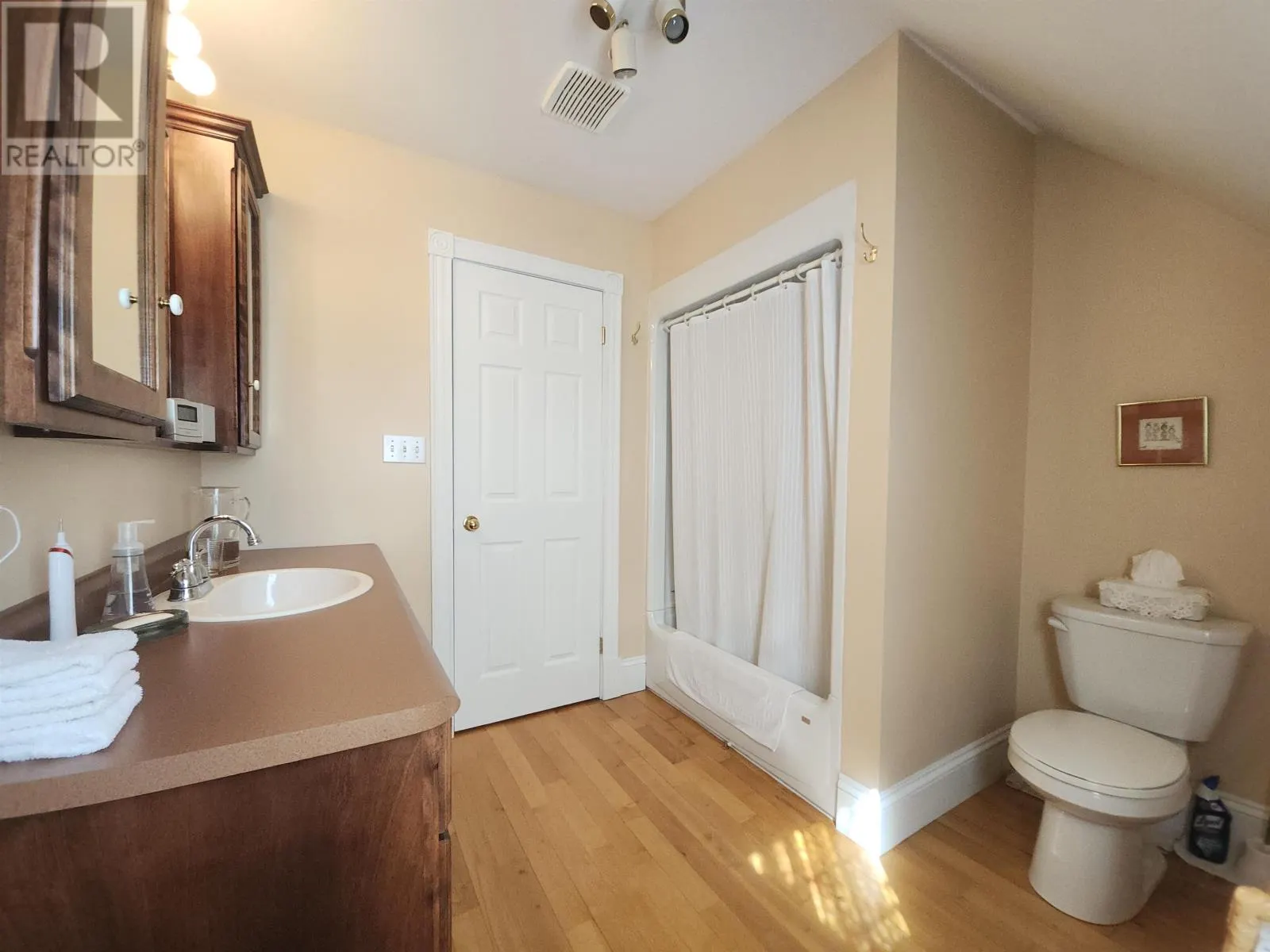 1135 Cambridge Road