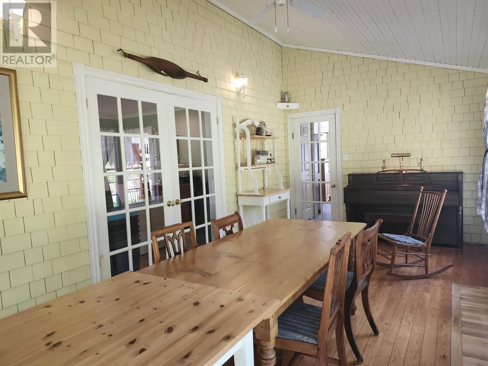 1135 Cambridge Road