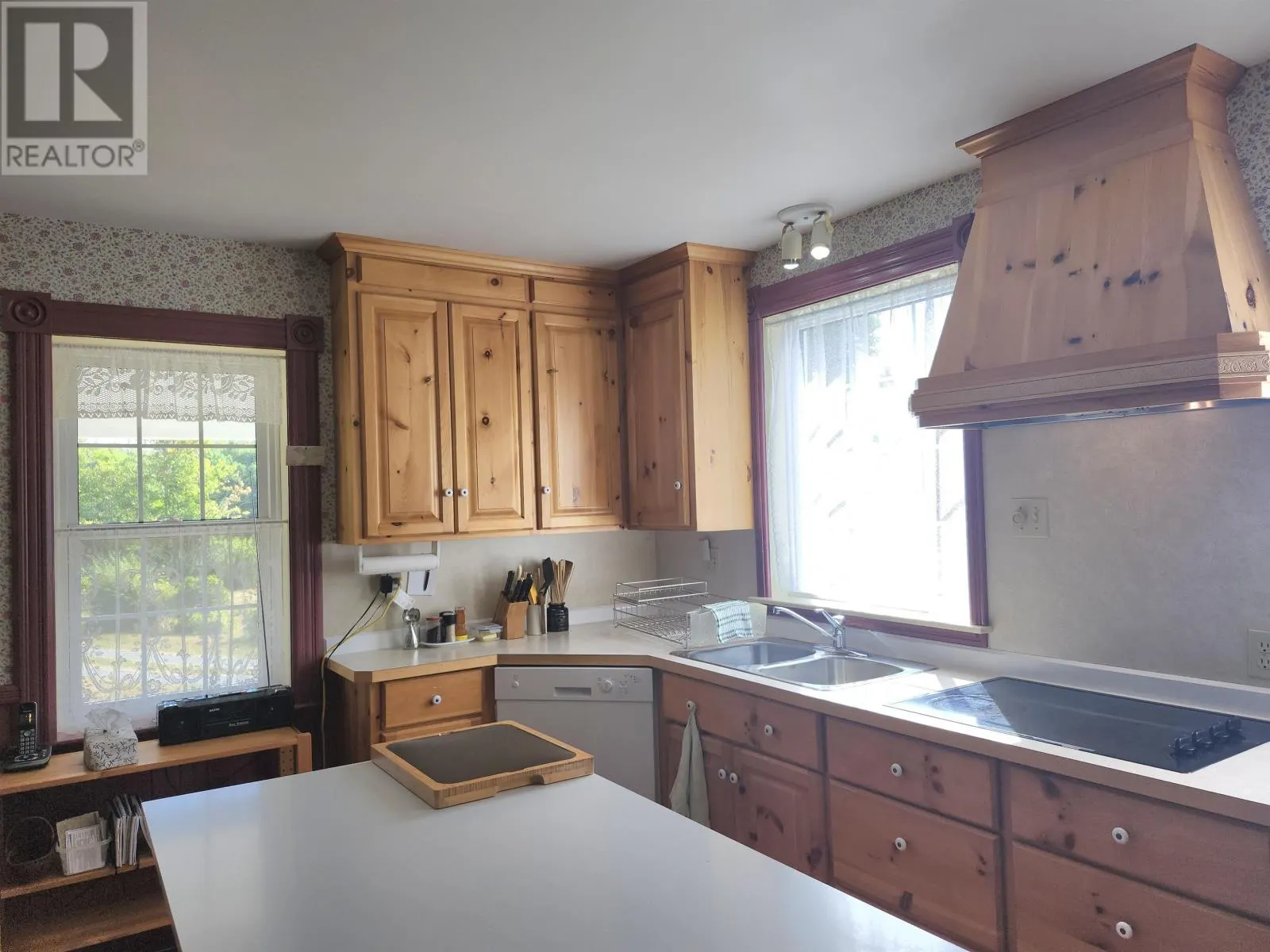 1135 Cambridge Road