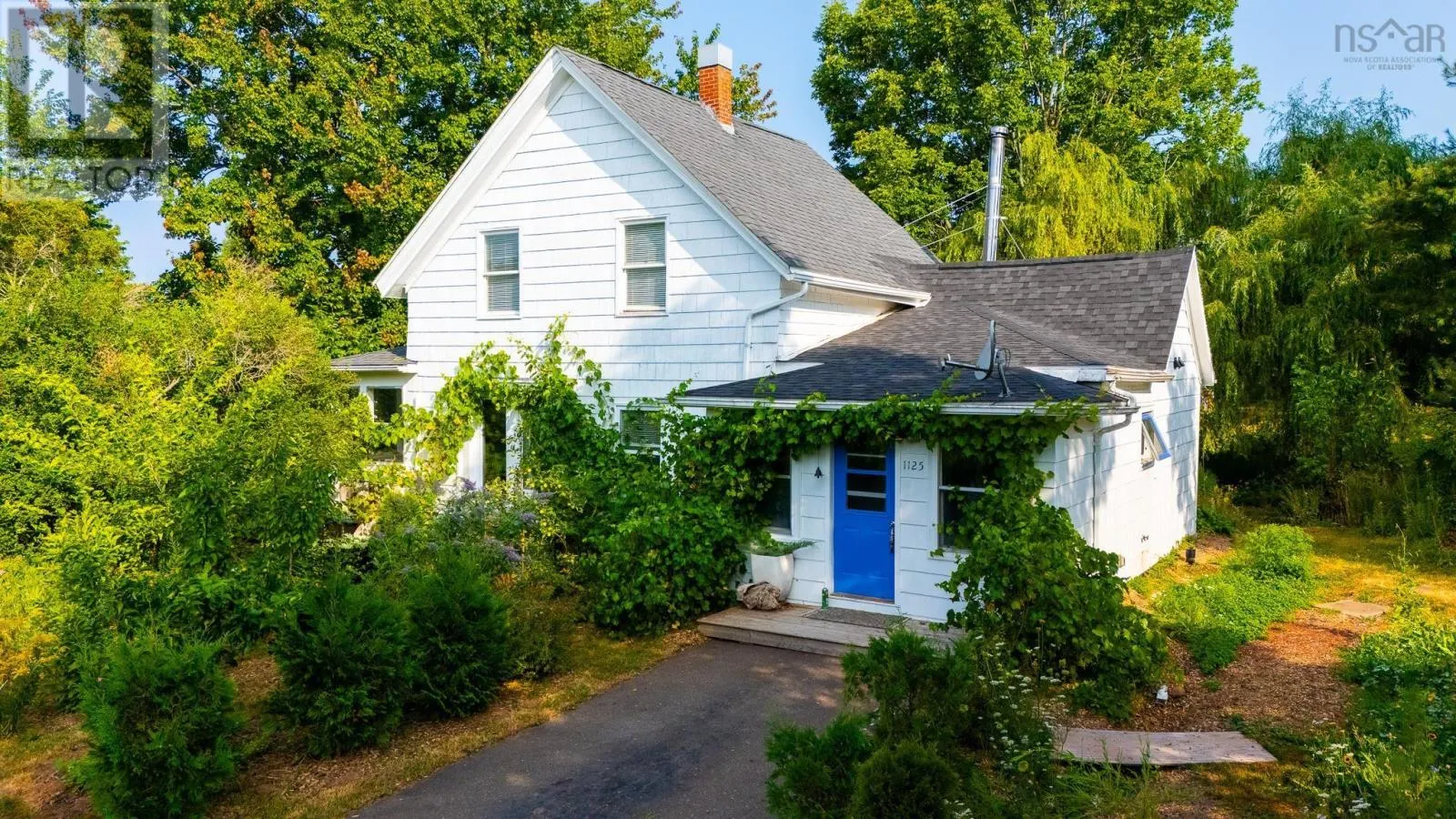 1125 First Street