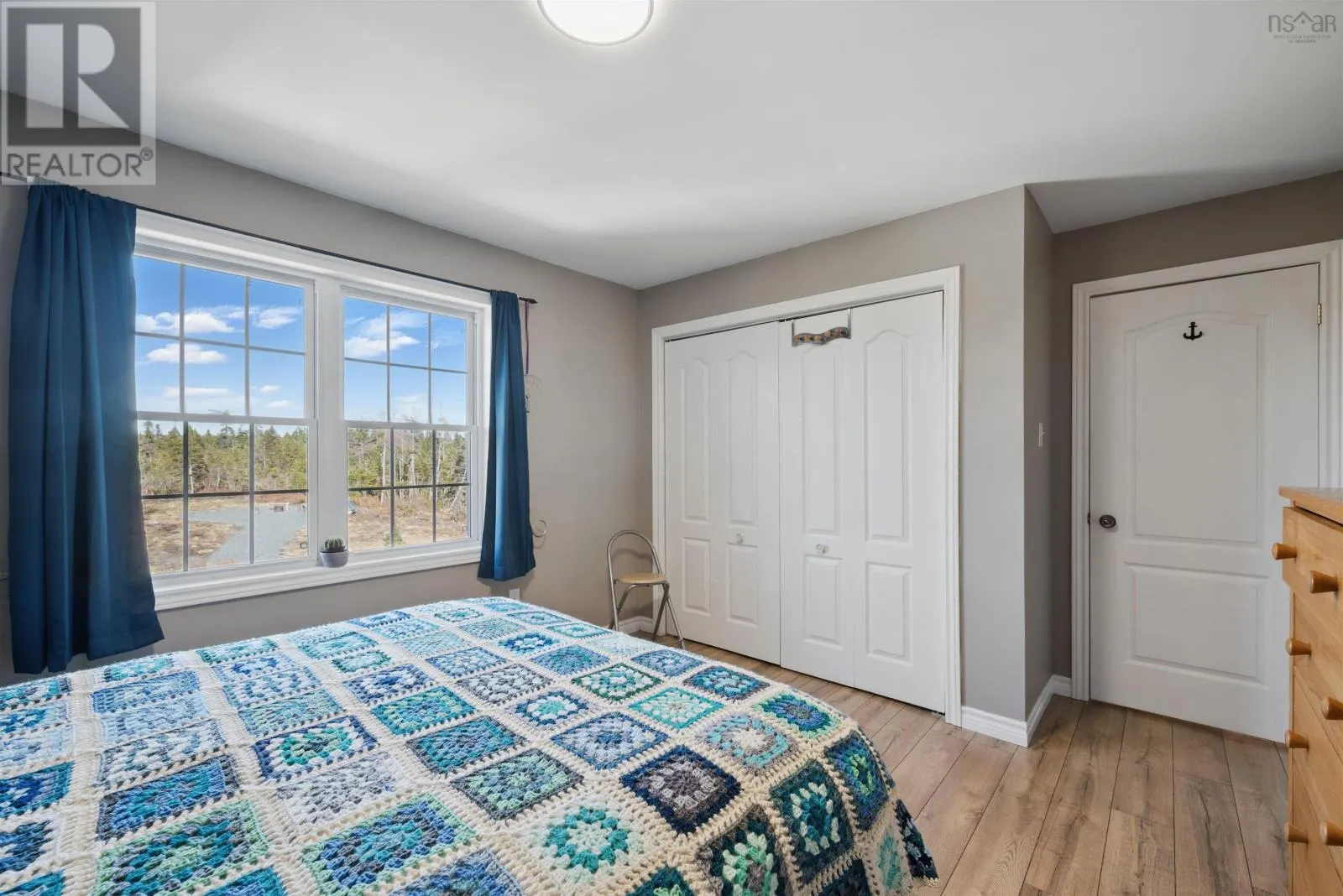 297 Leslie Road