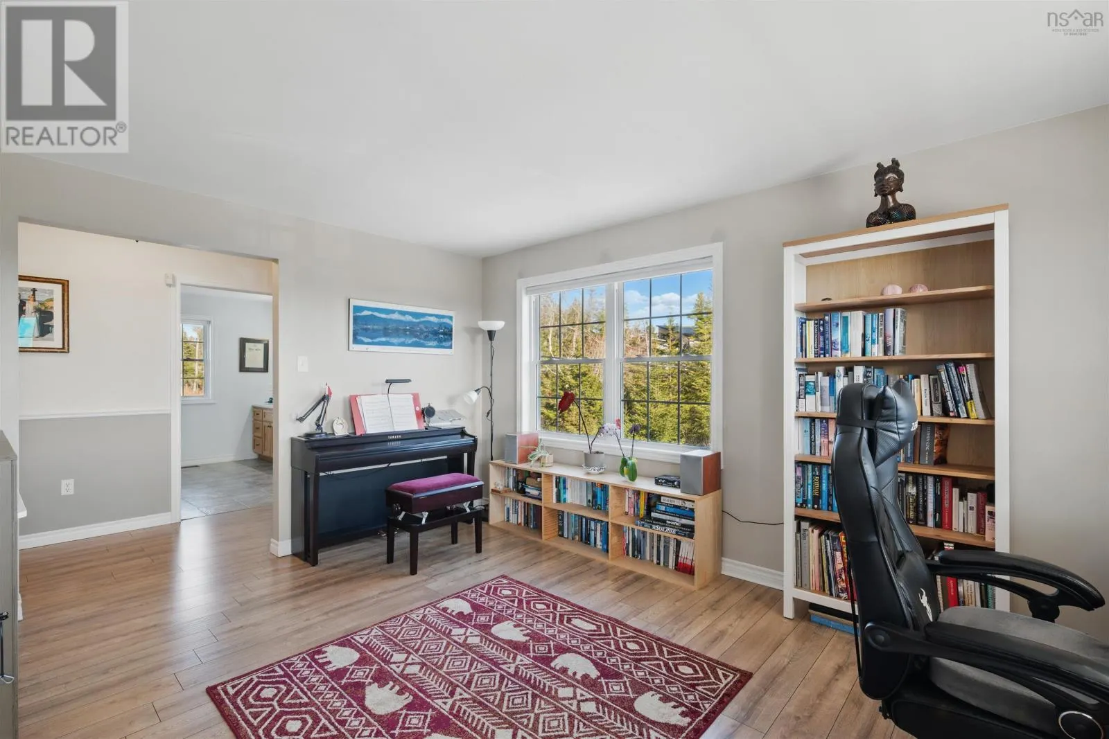 297 Leslie Road